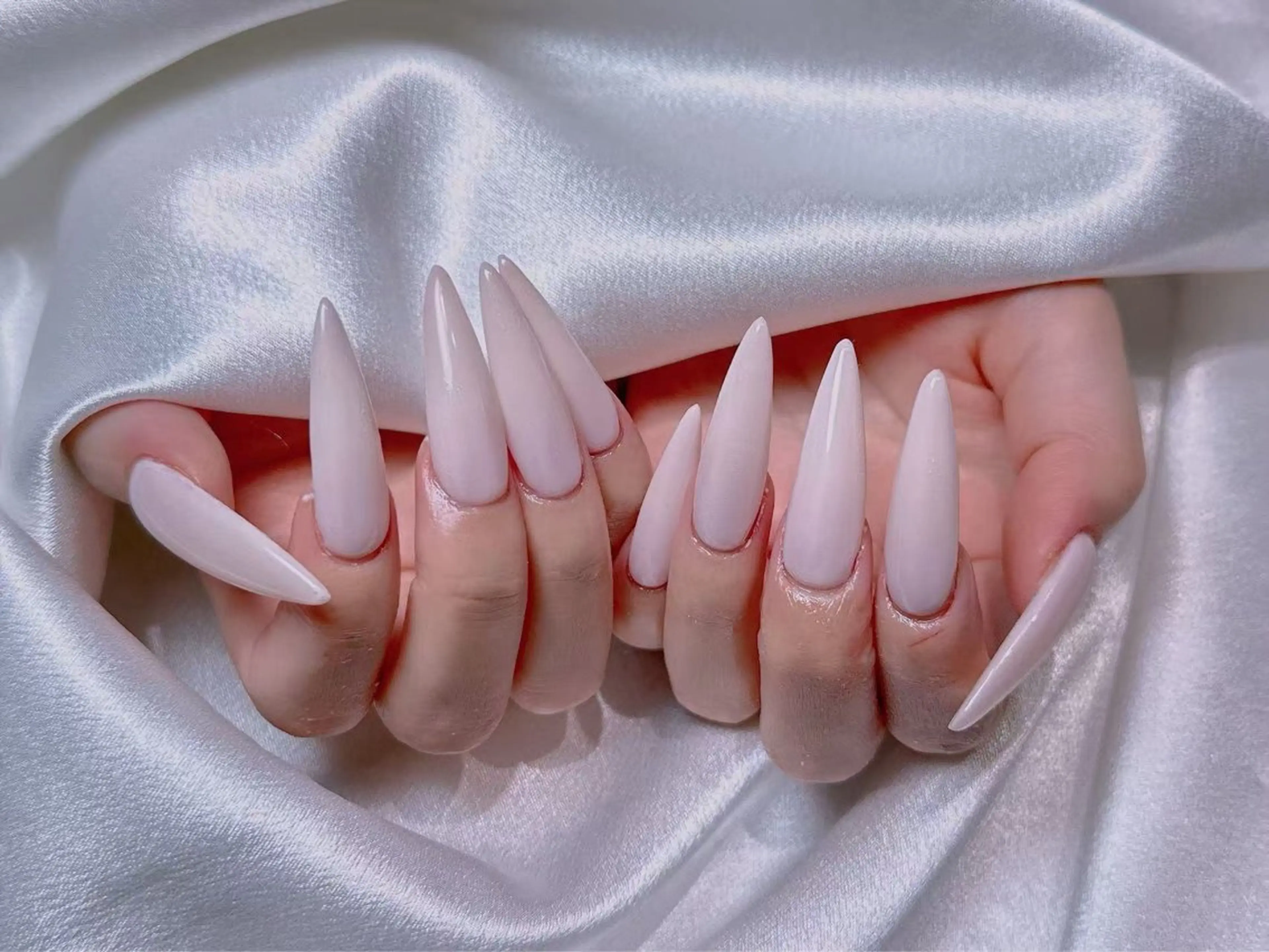 ネイル 長さ出し専門店 RIRIのネイルデザイン