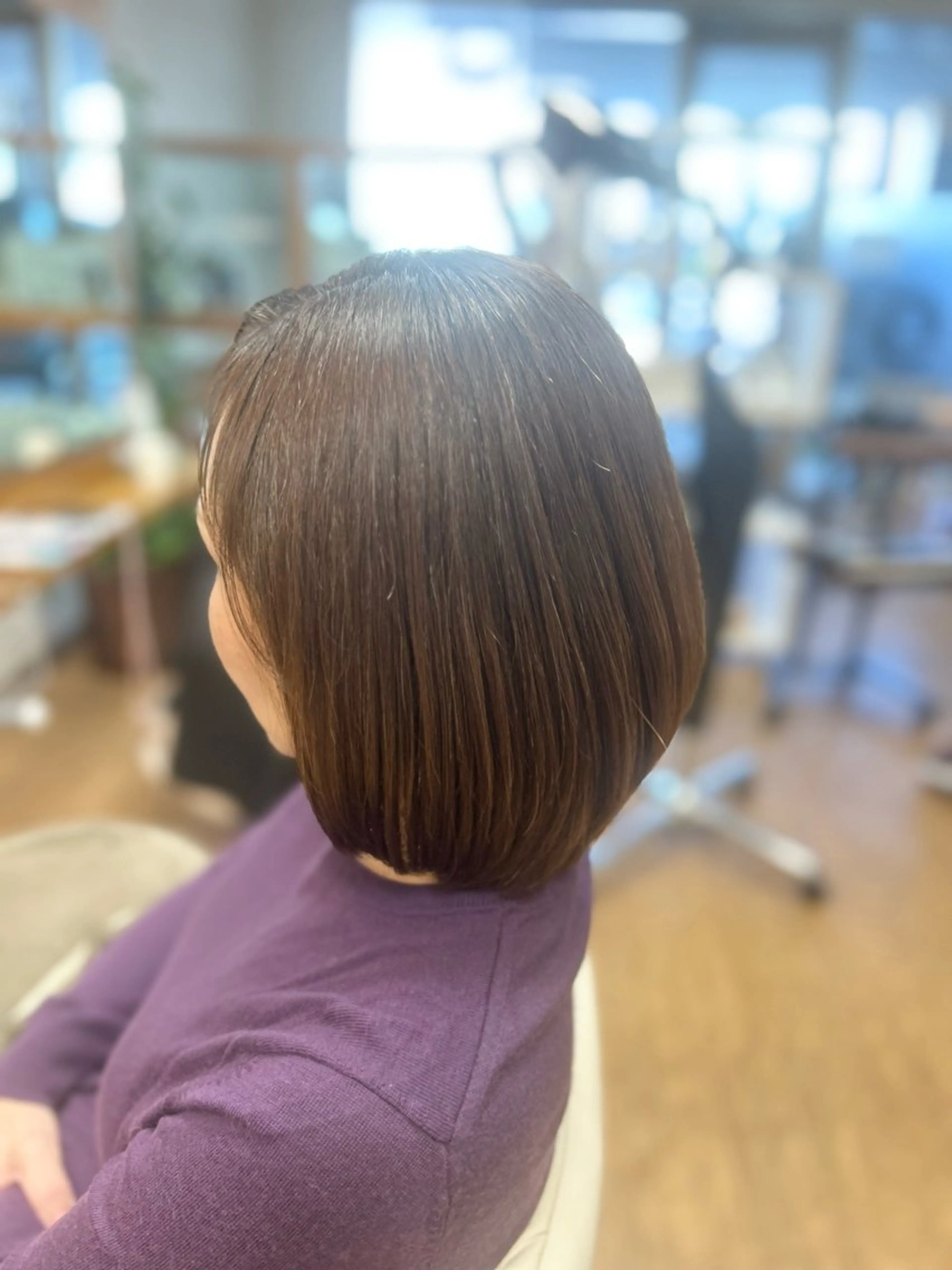 ミディアム 神谷 千明のヘアスタイル