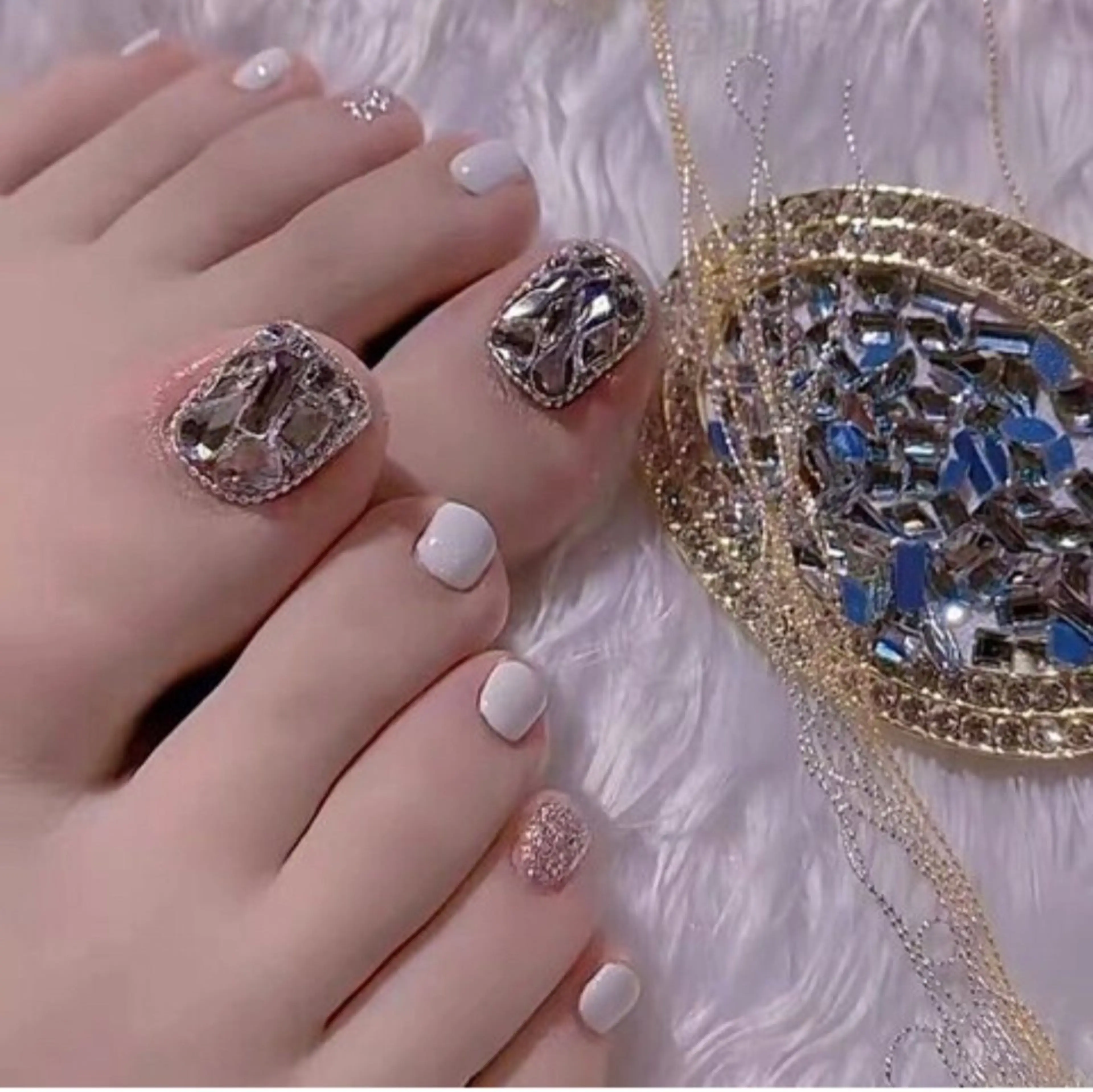 ネイル 長さ出し フットネイル フレンチネイル ジェルネイル 韓国ネイル フットネイル Nikoネイルサロン 高田馬場店のネイルデザイン