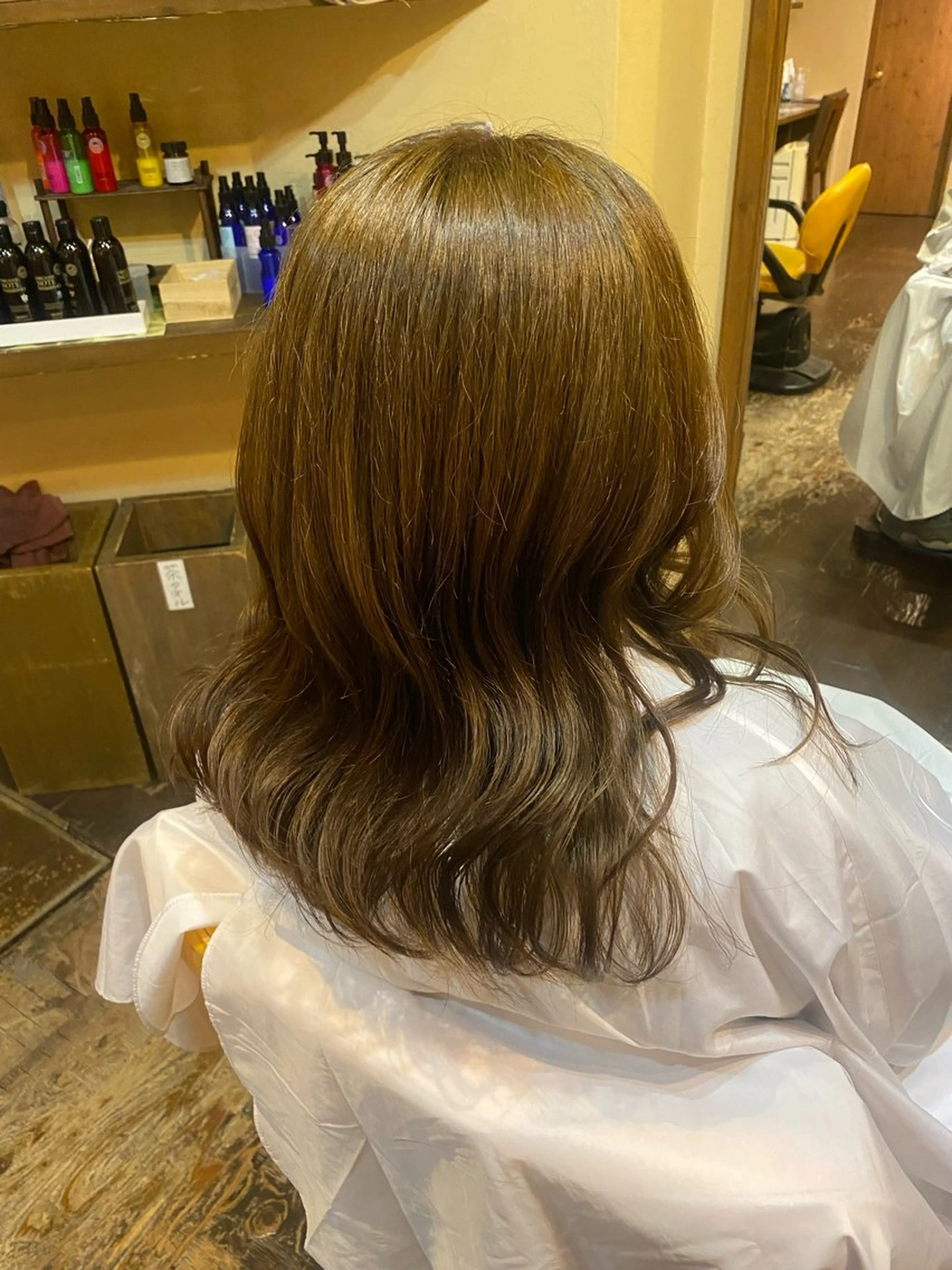 カラー アッシュ ベージュカラー ブリーチ ブラウンカラー ブリーチなしカラー saya (サヤ)のヘアスタイル