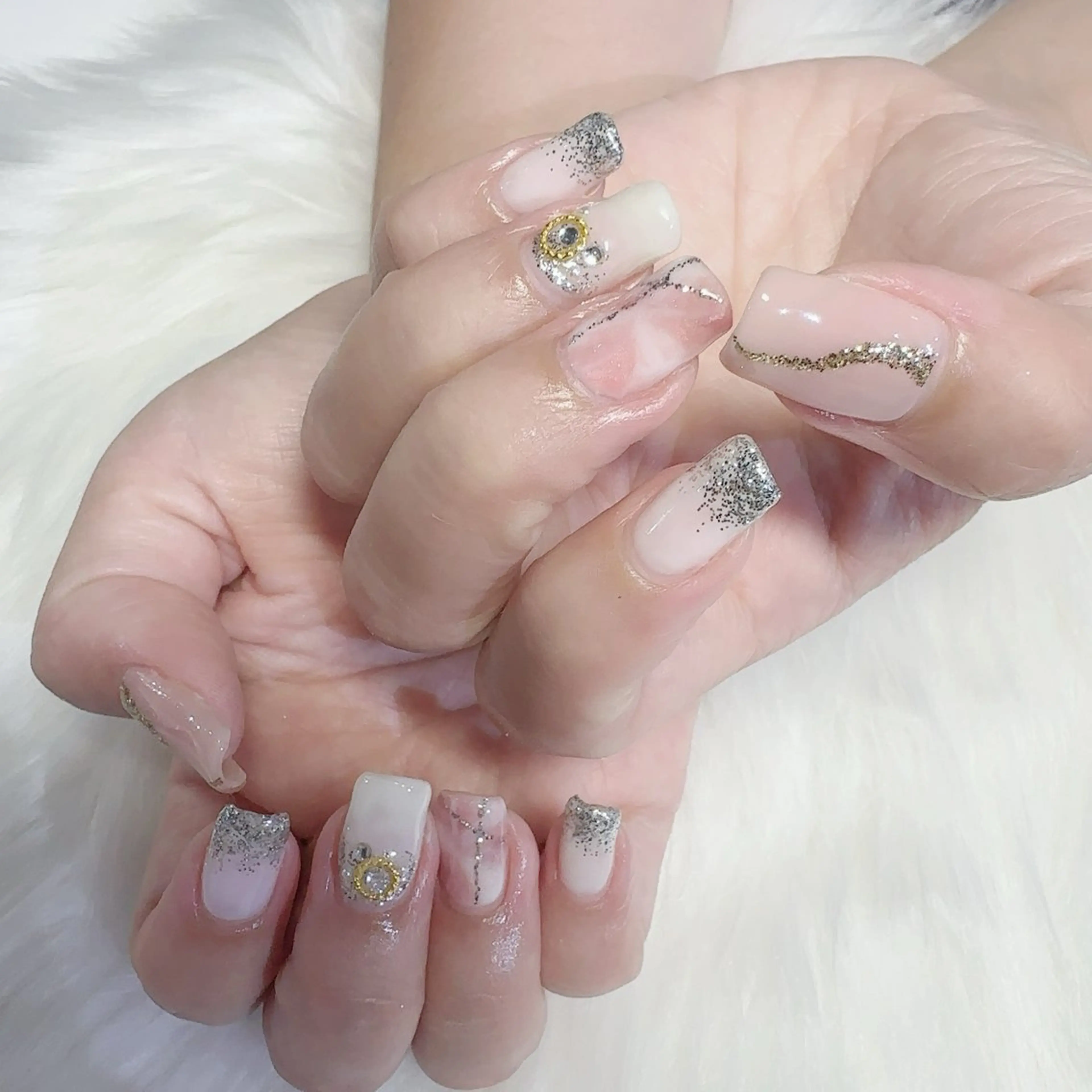 ネイル ★RISA★ 伊勢崎 【KARAT】のネイルデザイン