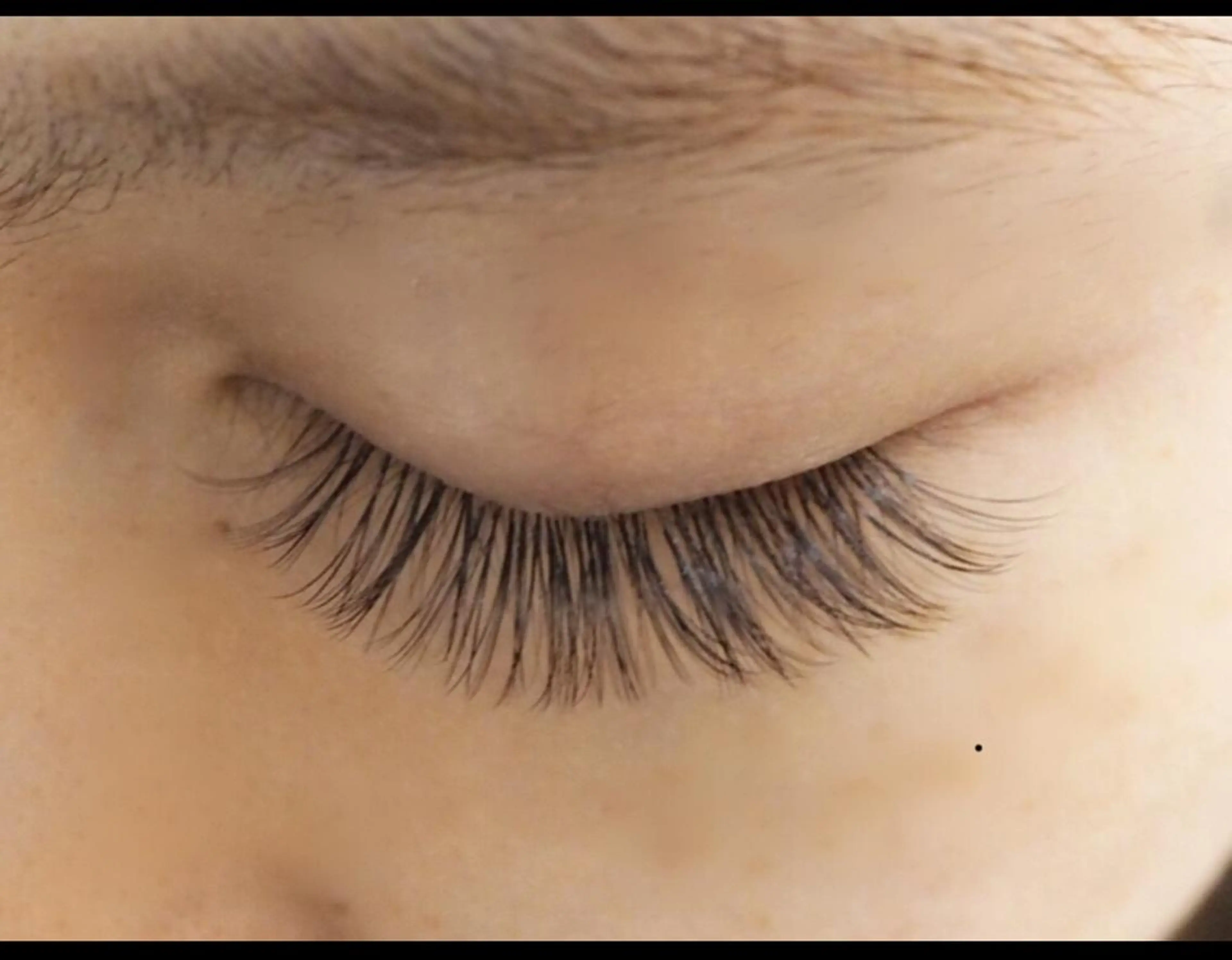 マツエク・マツパ ナチュラル Lacl'e hitomiの眉毛・アイブロウイメージ