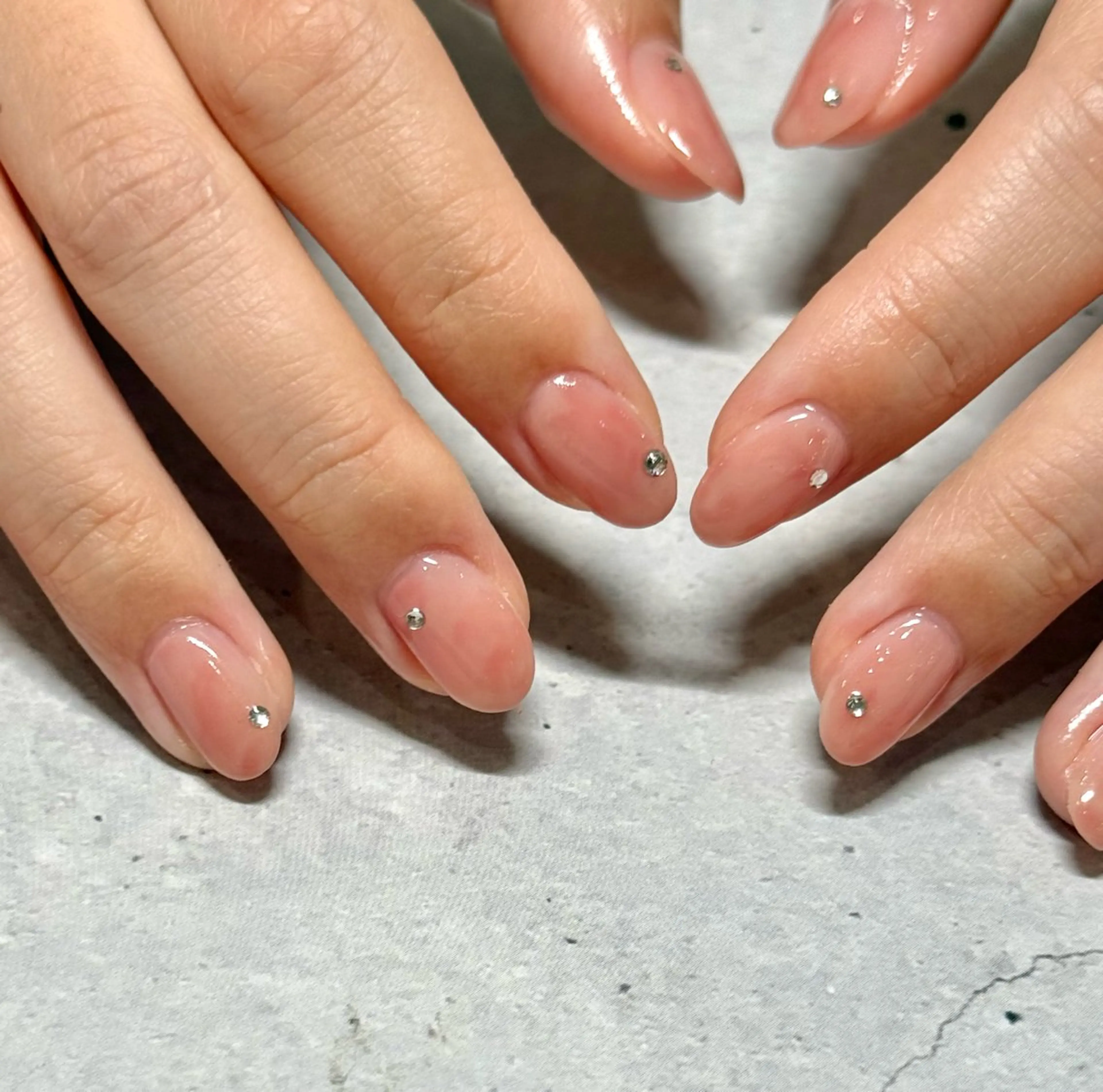 ネイル ハンドネイル chika .のネイルデザイン