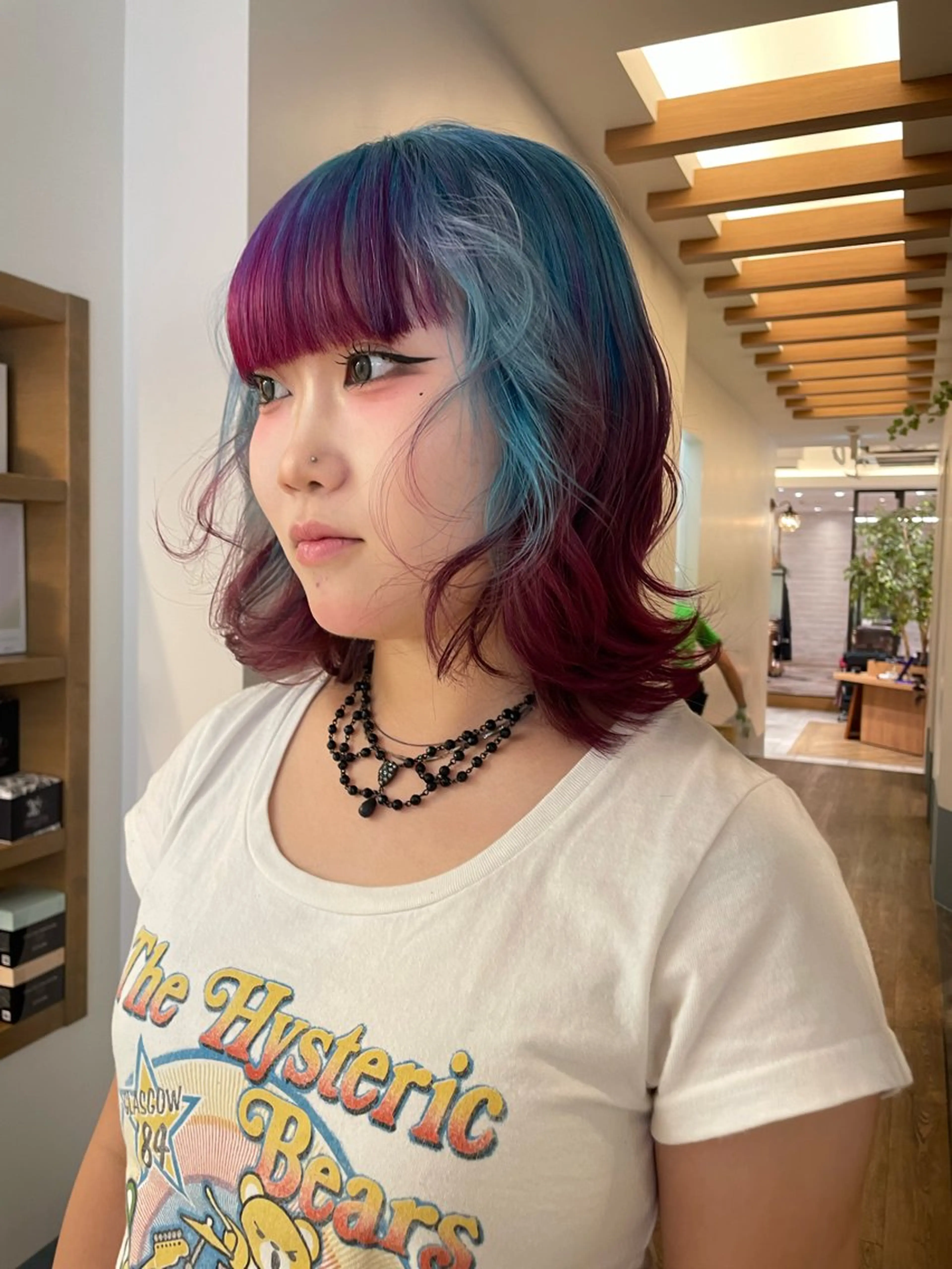 ミディアム カラー ヘアカラー リカ/ハイトーン ・オリーブ🍀のヘアスタイル