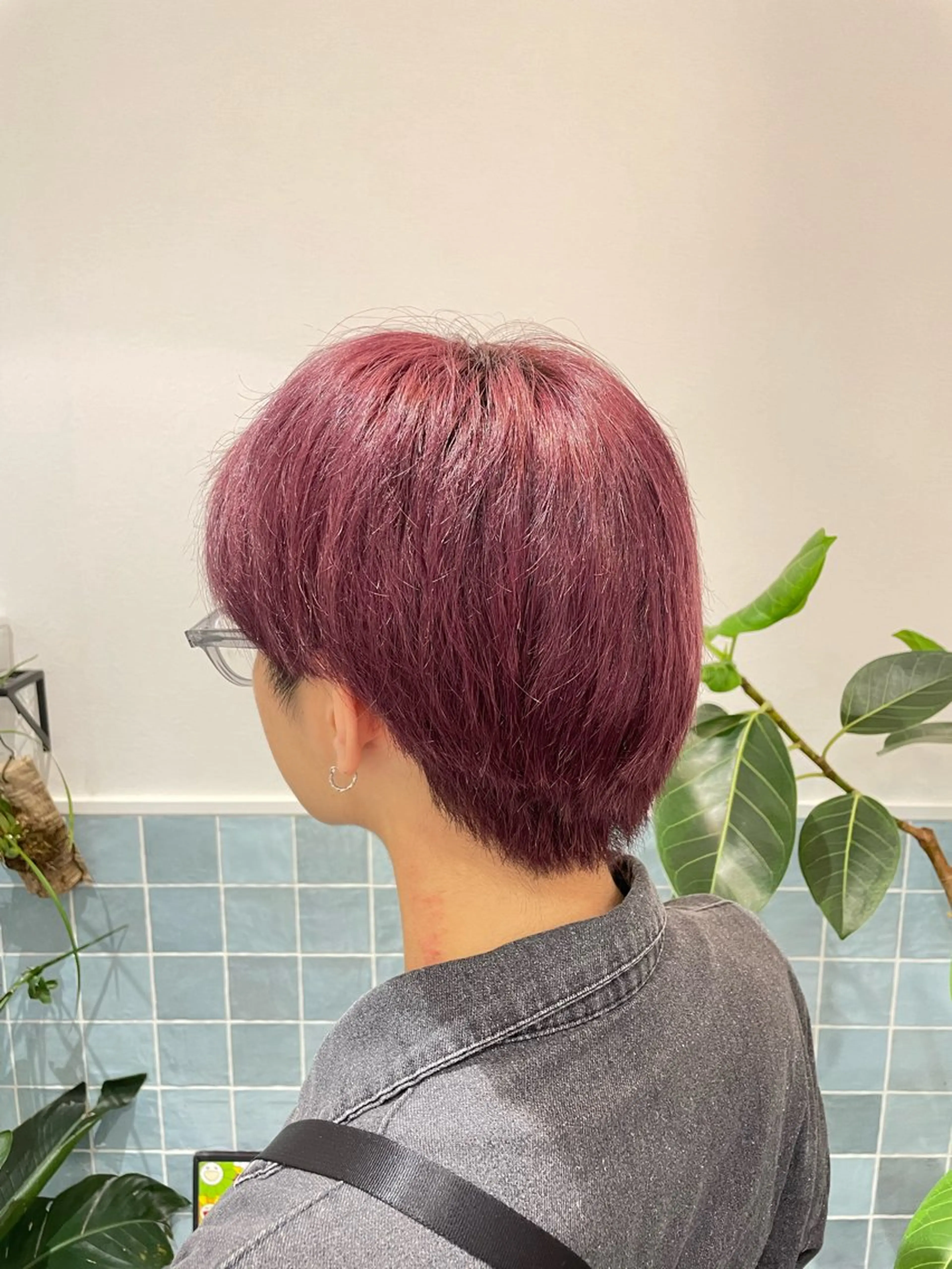 ショート 透明感/オリーブ /わがつまこうすけのヘアスタイル