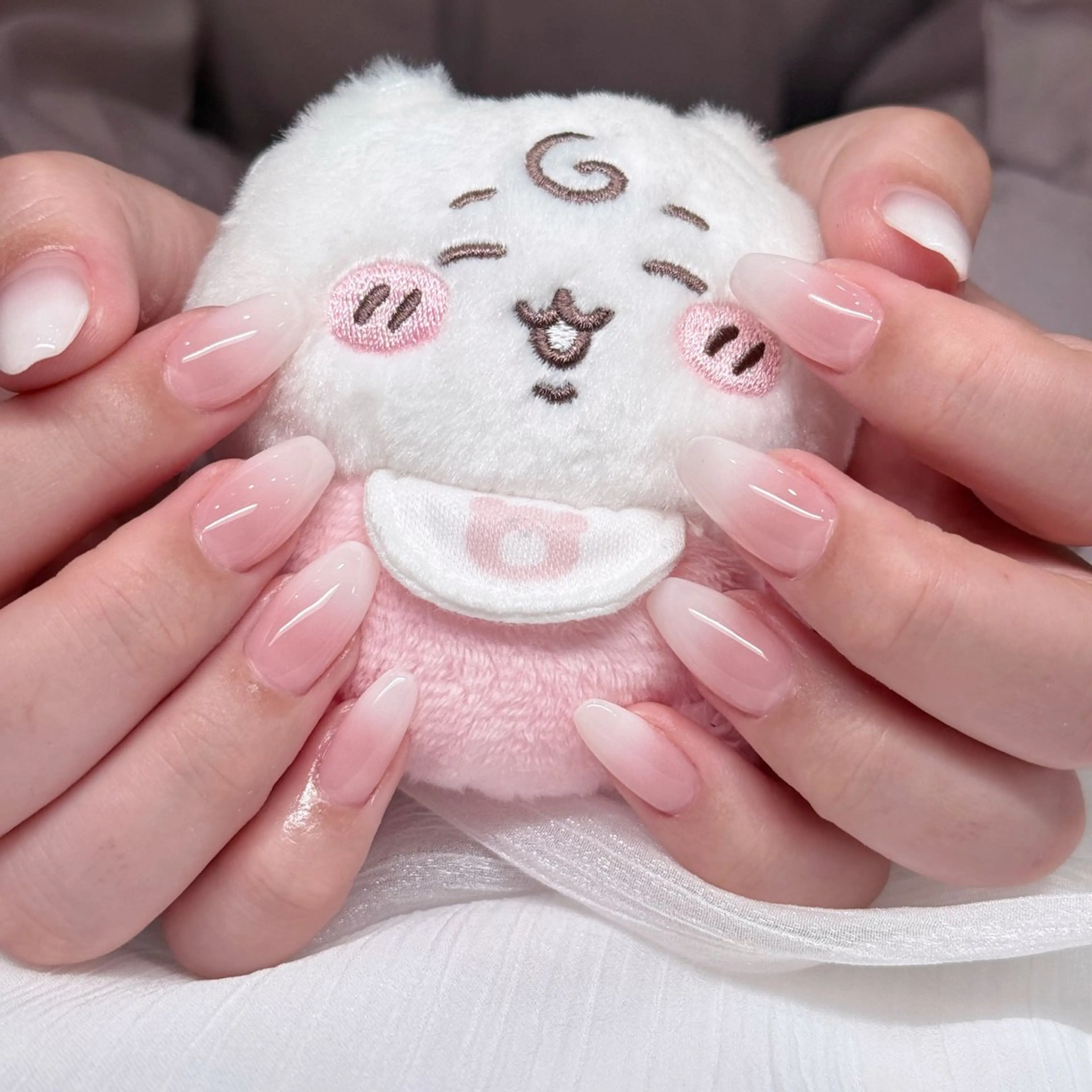 ネイル オーロラネイル ブルー チークネイル フットネイル フレンチネイル ハンドネイル JAN 168 池袋のネイルデザイン