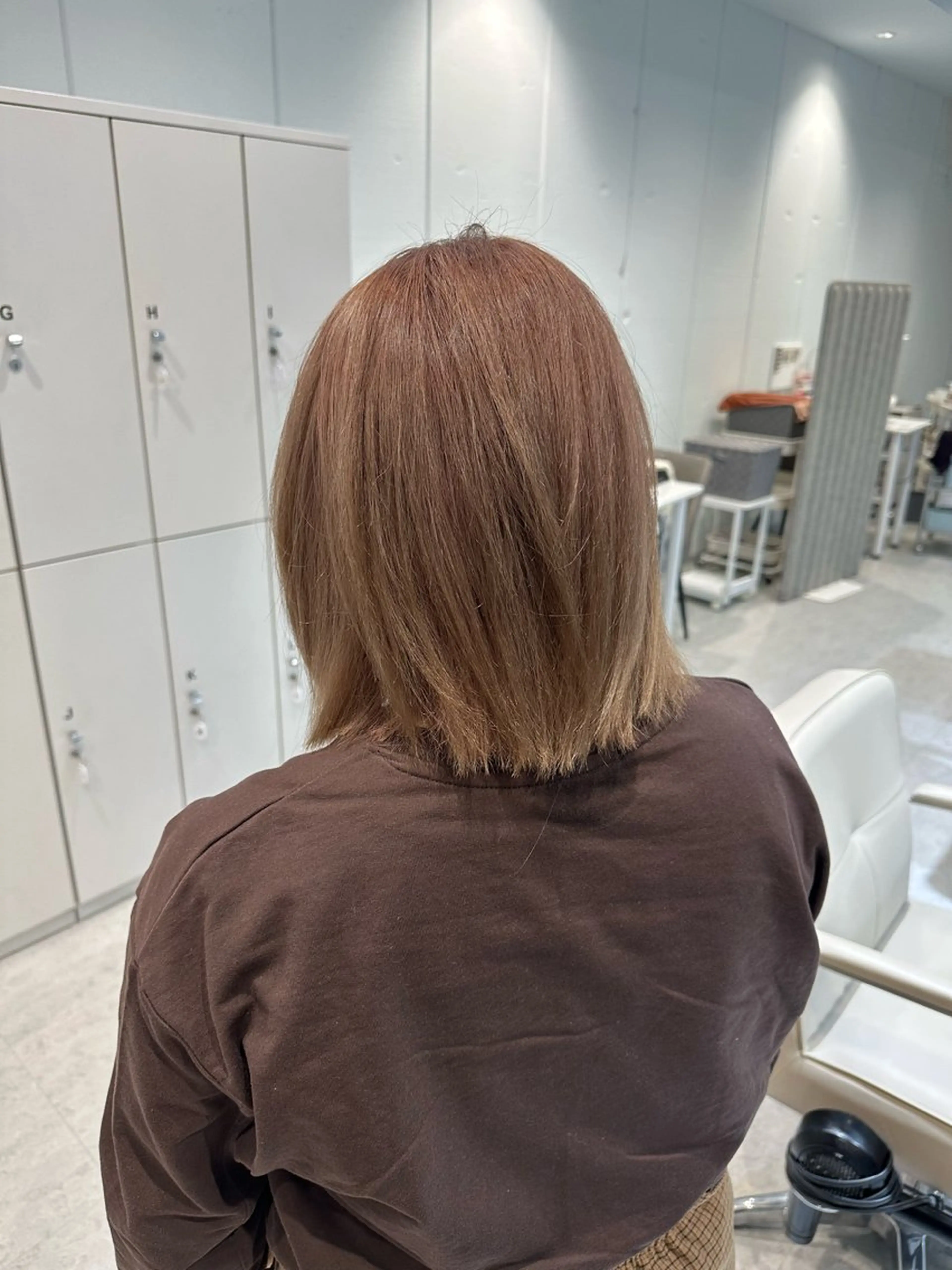 ミディアム カラー アッシュ ベージュカラー ブリーチ ラベンダーカラー ピンクカラー ヘアカラー なりた るいのヘアスタイル