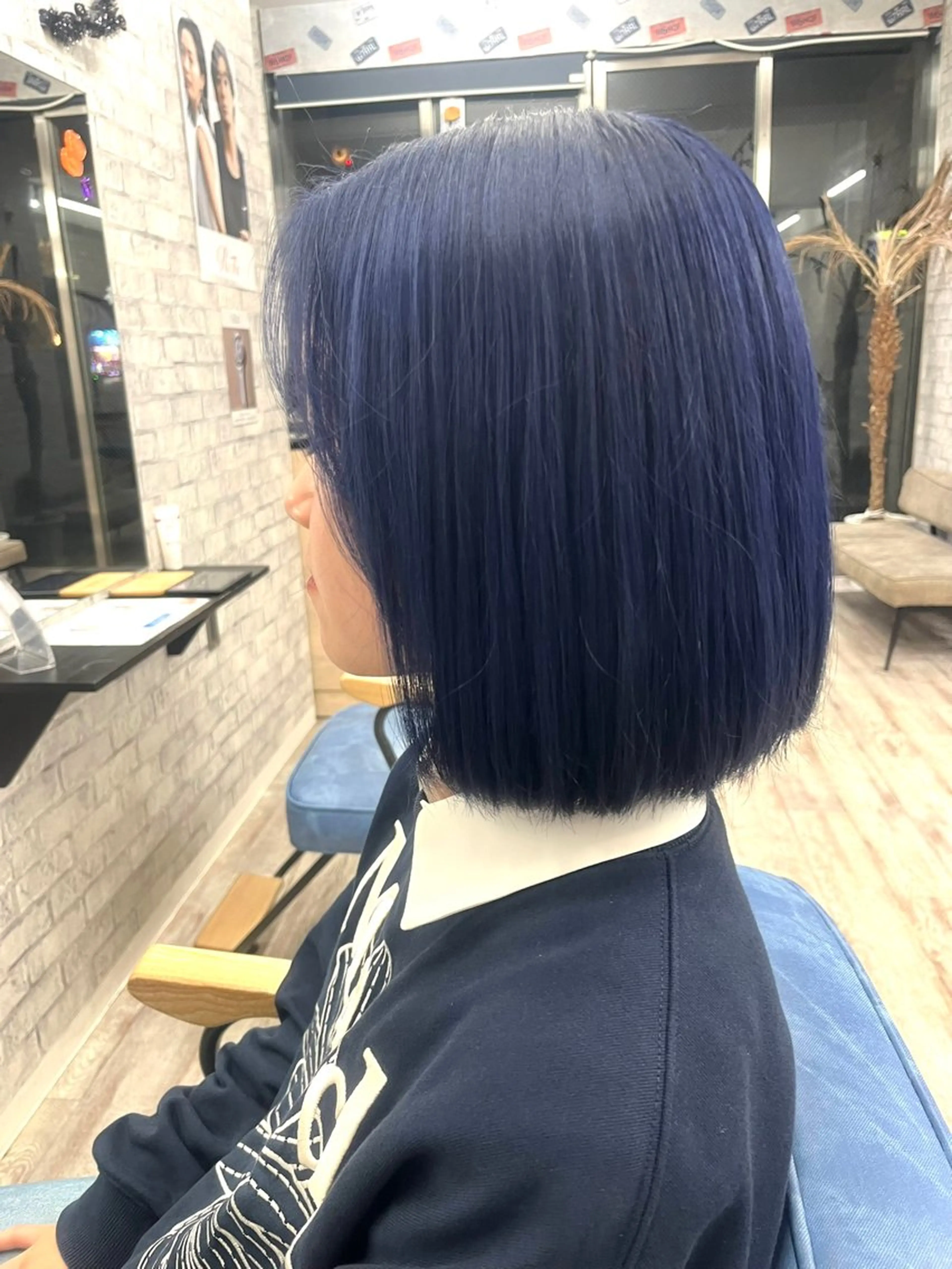 ミディアム シールエクステ ミディアムパーマ ボブ エクステ ハイライト カット ☁️かずき☁️青.紫 推し活カラー💫のヘアスタイル