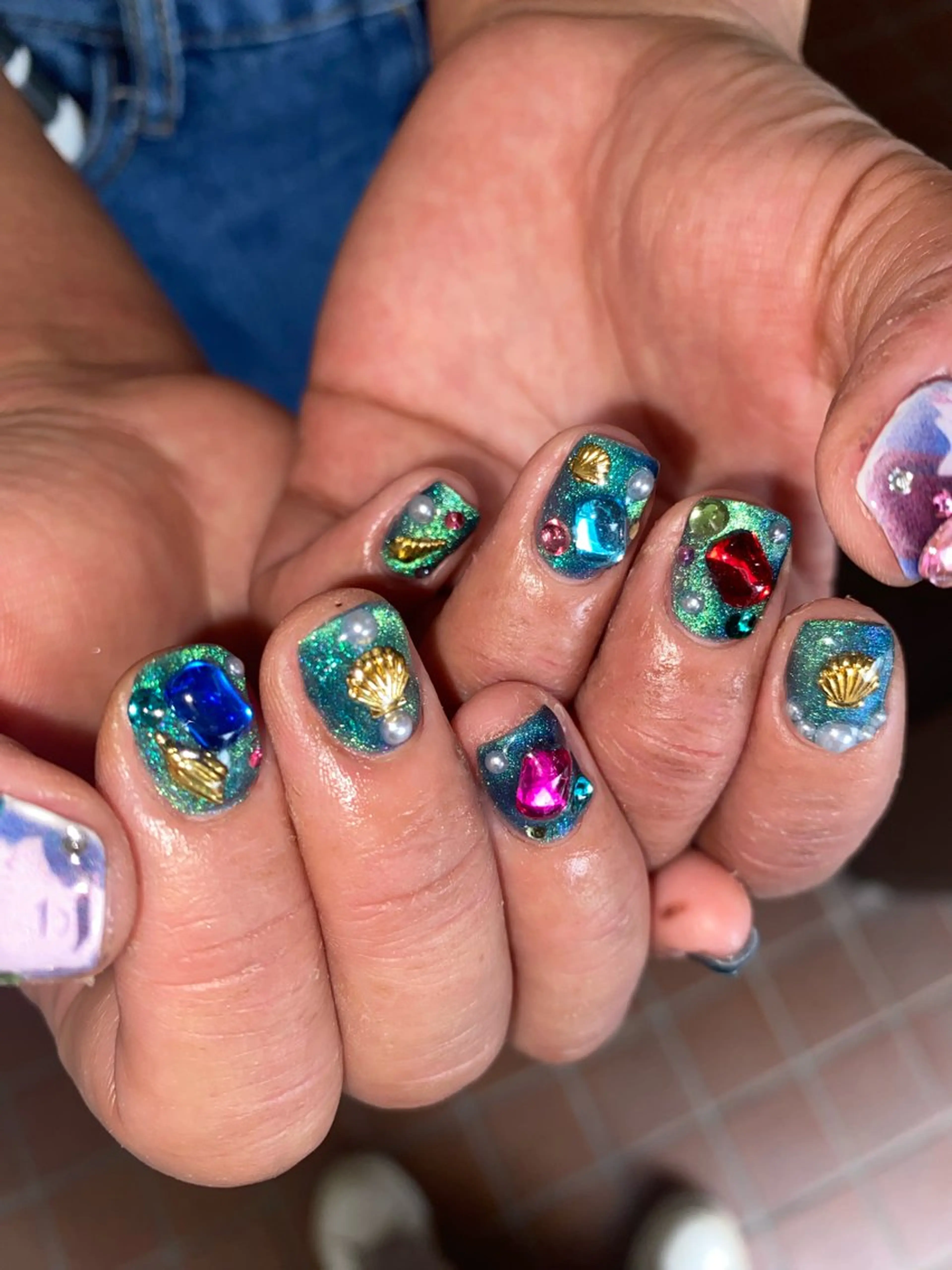 ネイル 個性派🌺推しネイル 💅💞hota🐇のネイルデザイン