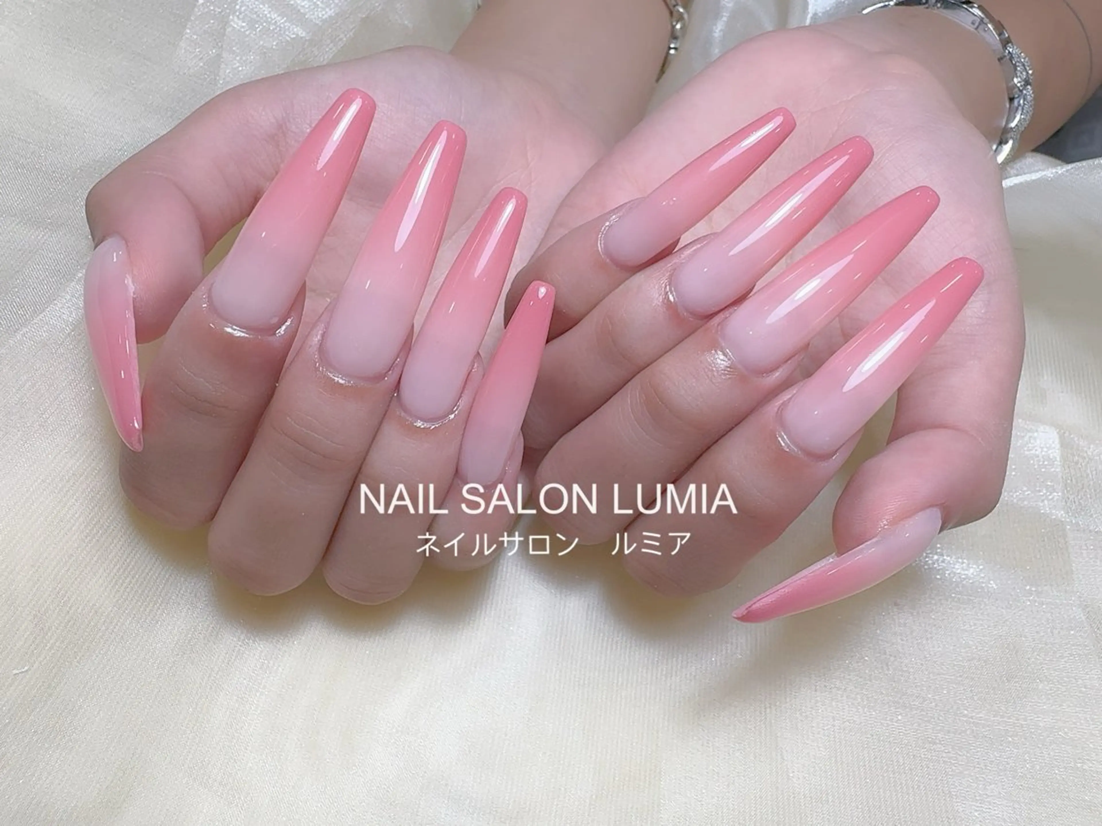ネイル ハンドネイル ネイルサロン ルミア Lumia 店長のネイルデザイン