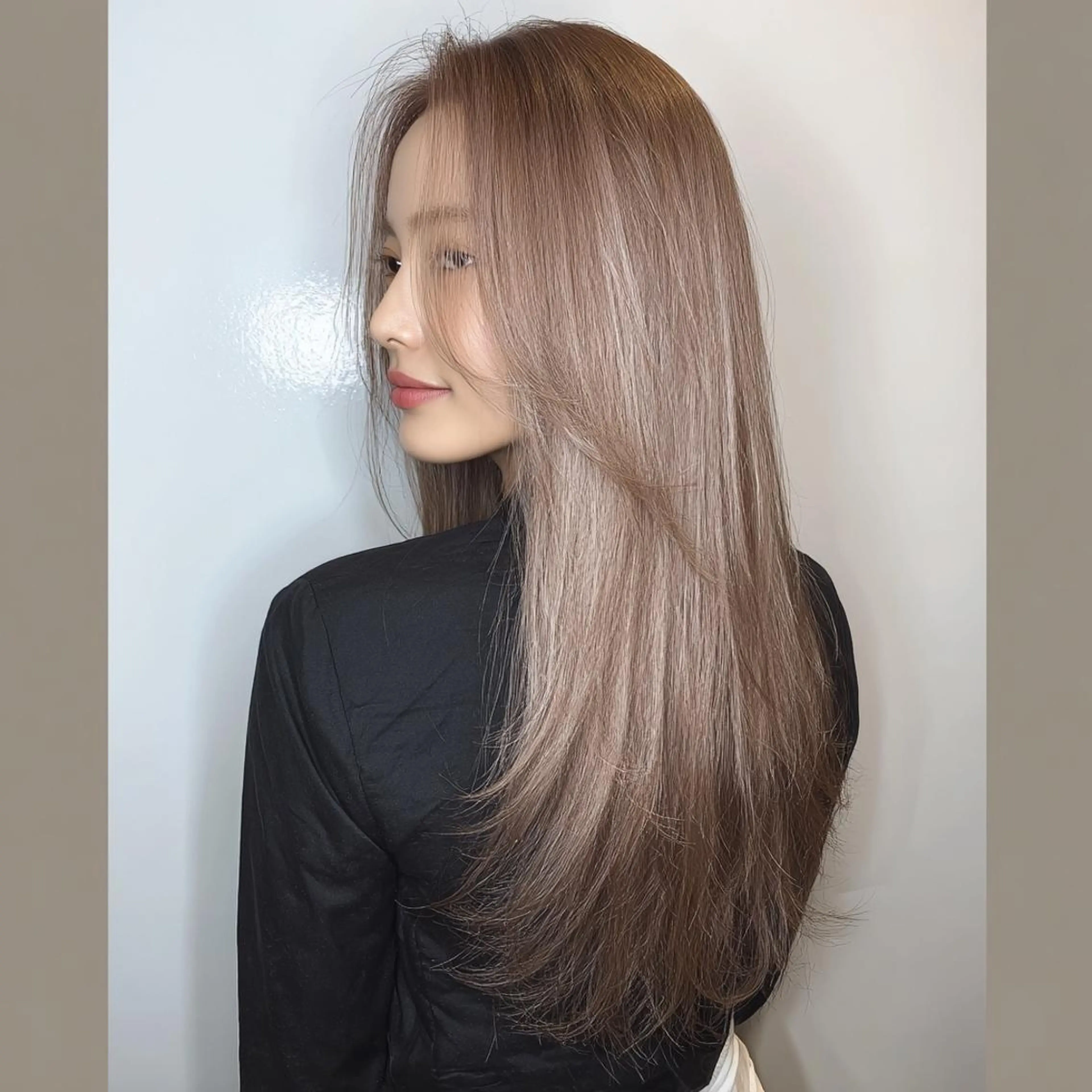 カラー 韓国レイヤーカット✨ 縮毛矯正　原田 優作のヘアスタイル