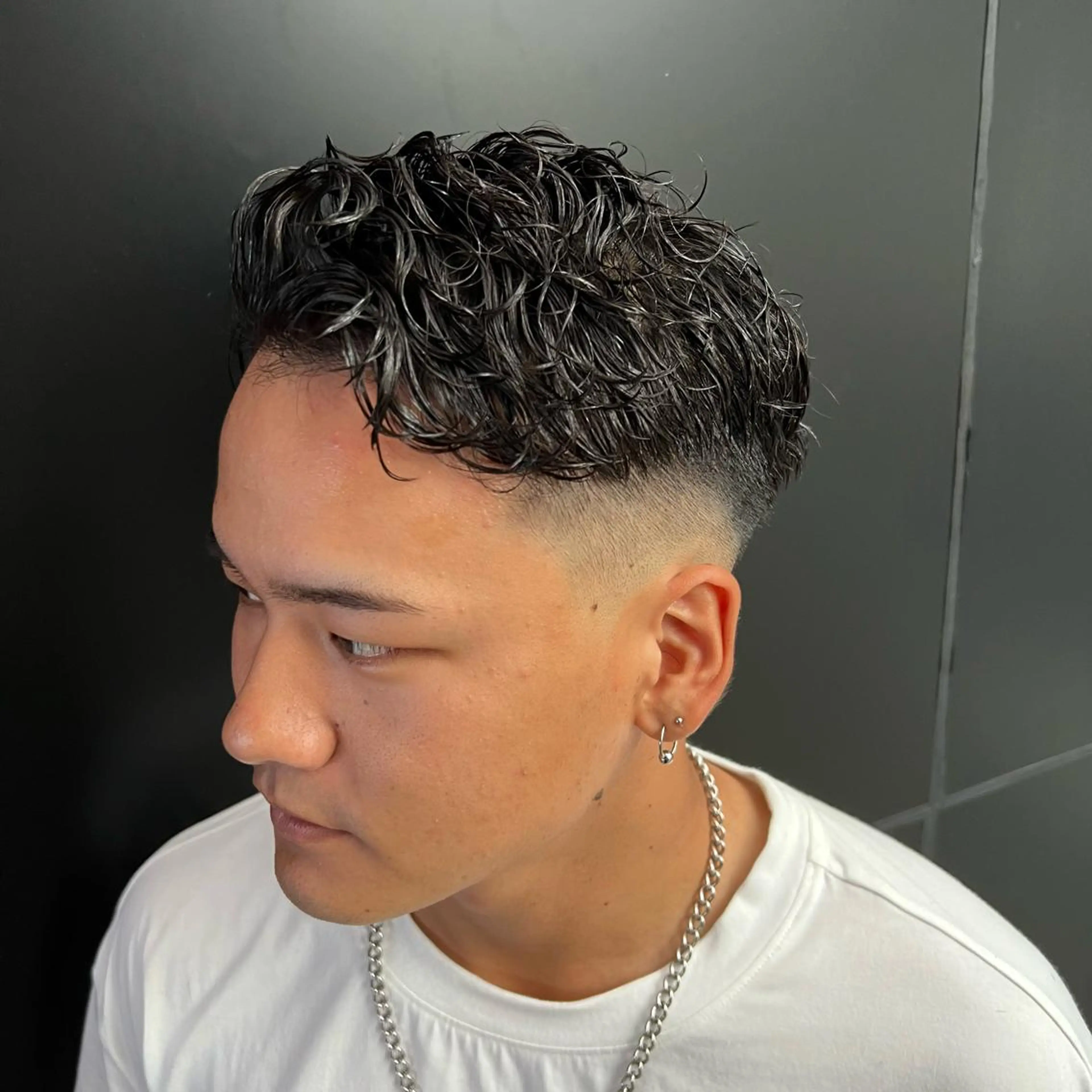 ショート パーマ 豊崎 佑輔のヘアスタイル