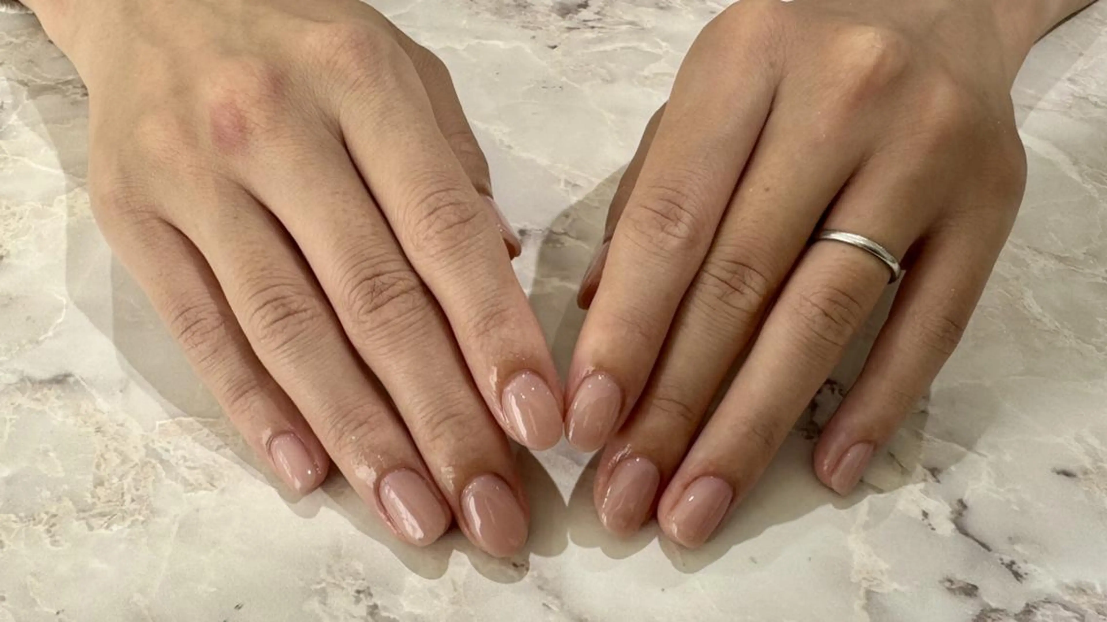 ネイル ワンカラーネイル シンプルネイル ハンドネイル SalonLinda Marikoのネイルデザイン