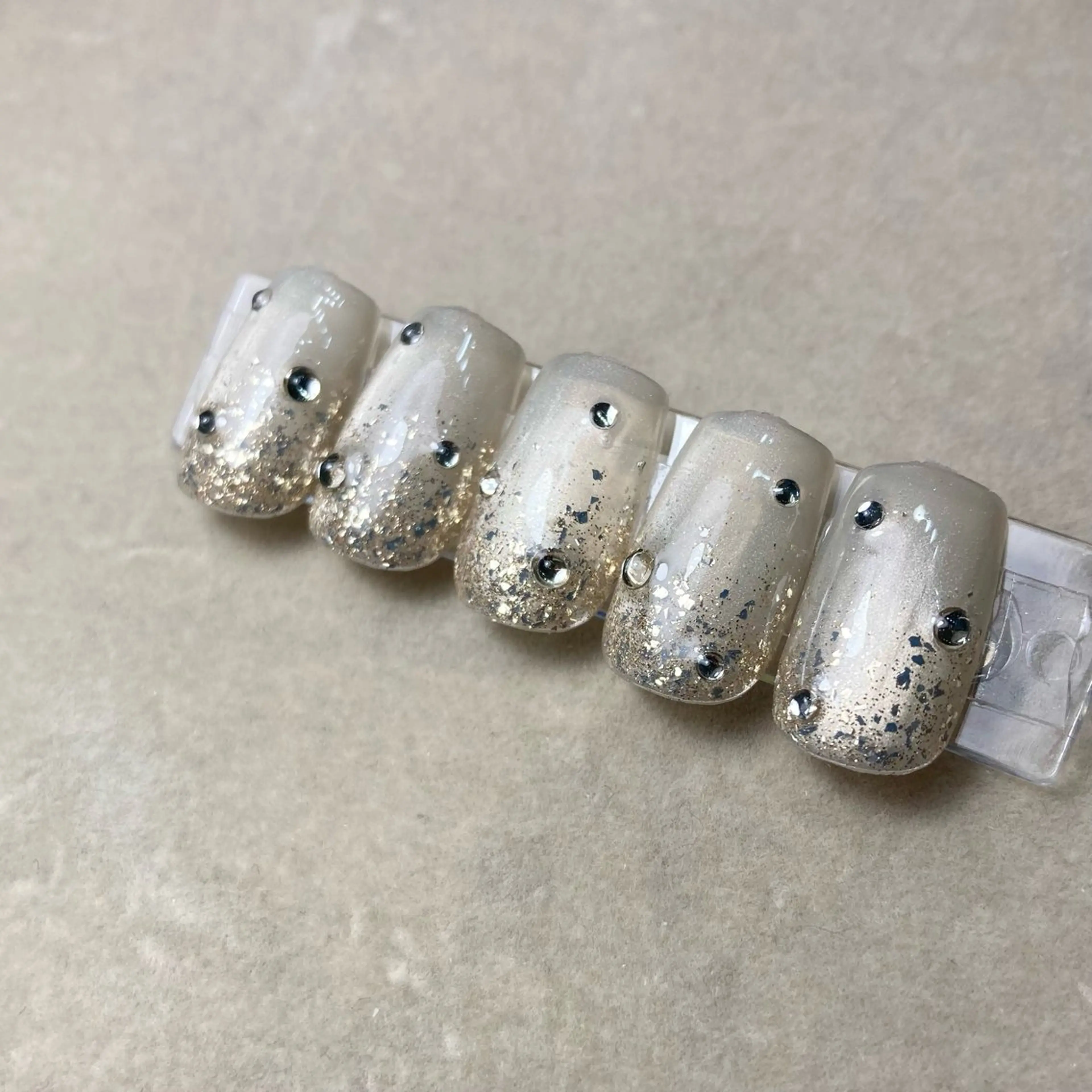 ネイル Legit nail salonのネイルデザイン