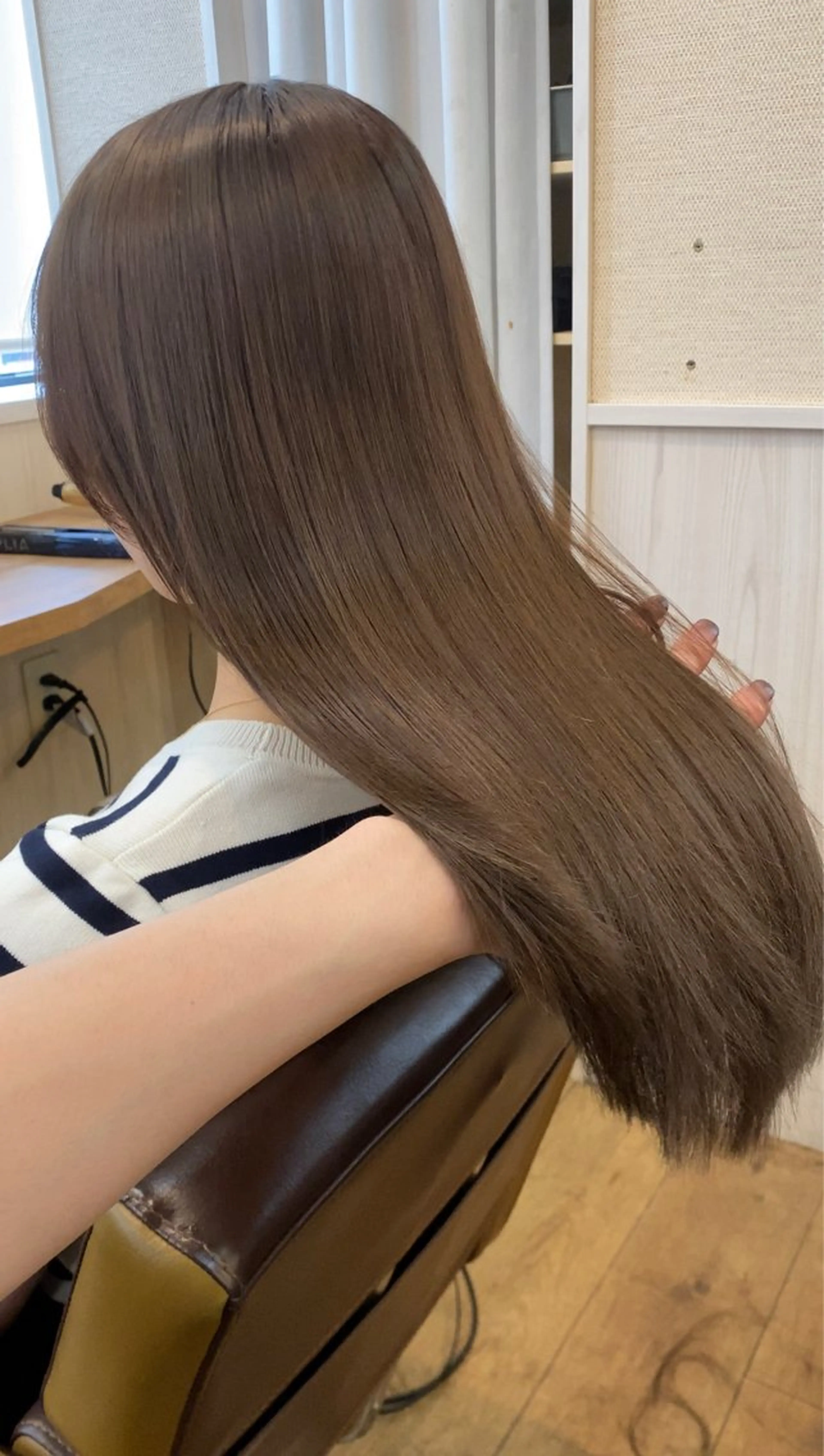 セミロング カット ヘアカラー トリートメント NUMBER 天王寺YUYAのヘアスタイル