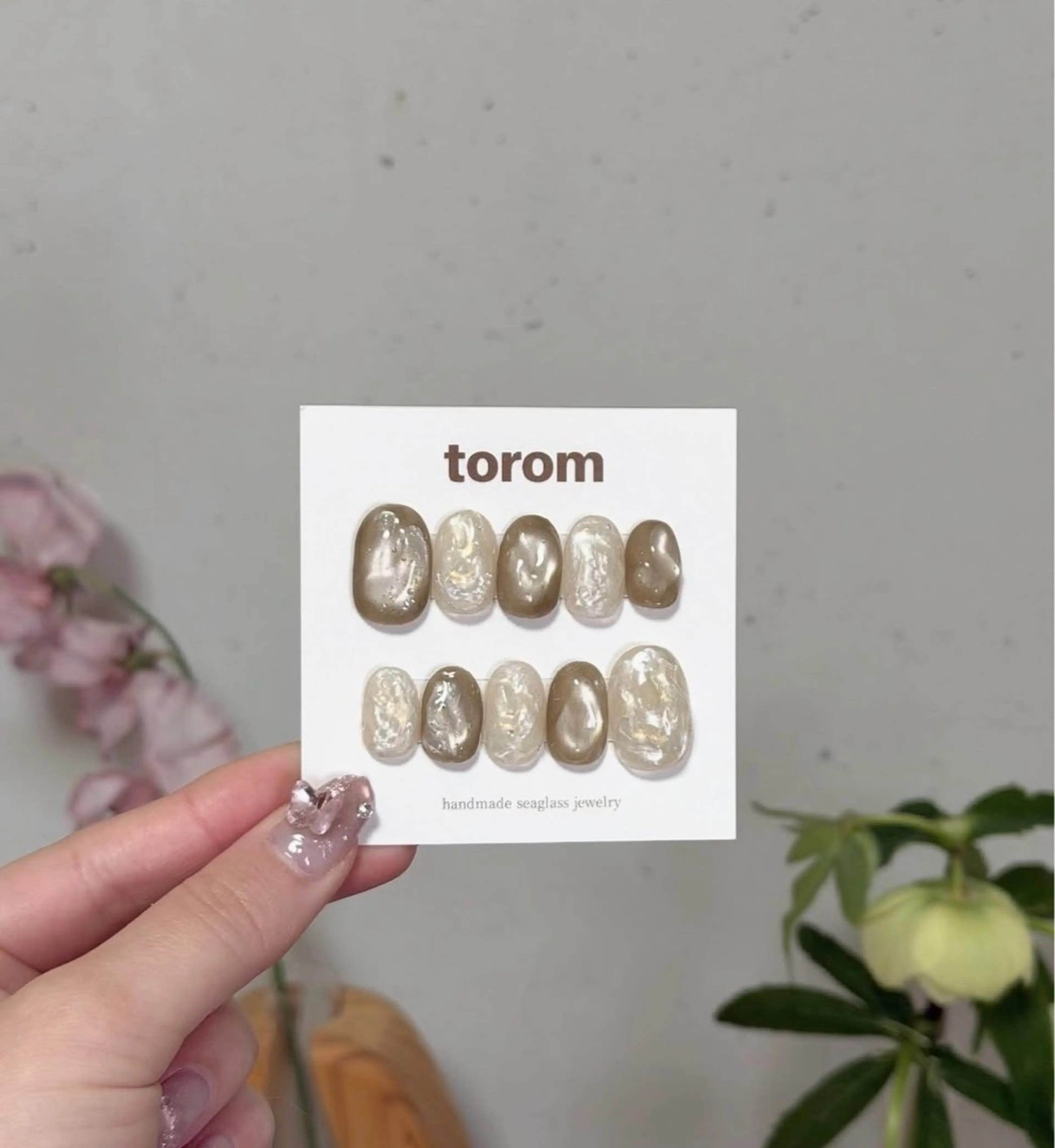 toromおまかせぷくぷくうるうるデザインネイル🤍(お色味相談可)(オフなし可)(オフ込み)の写真