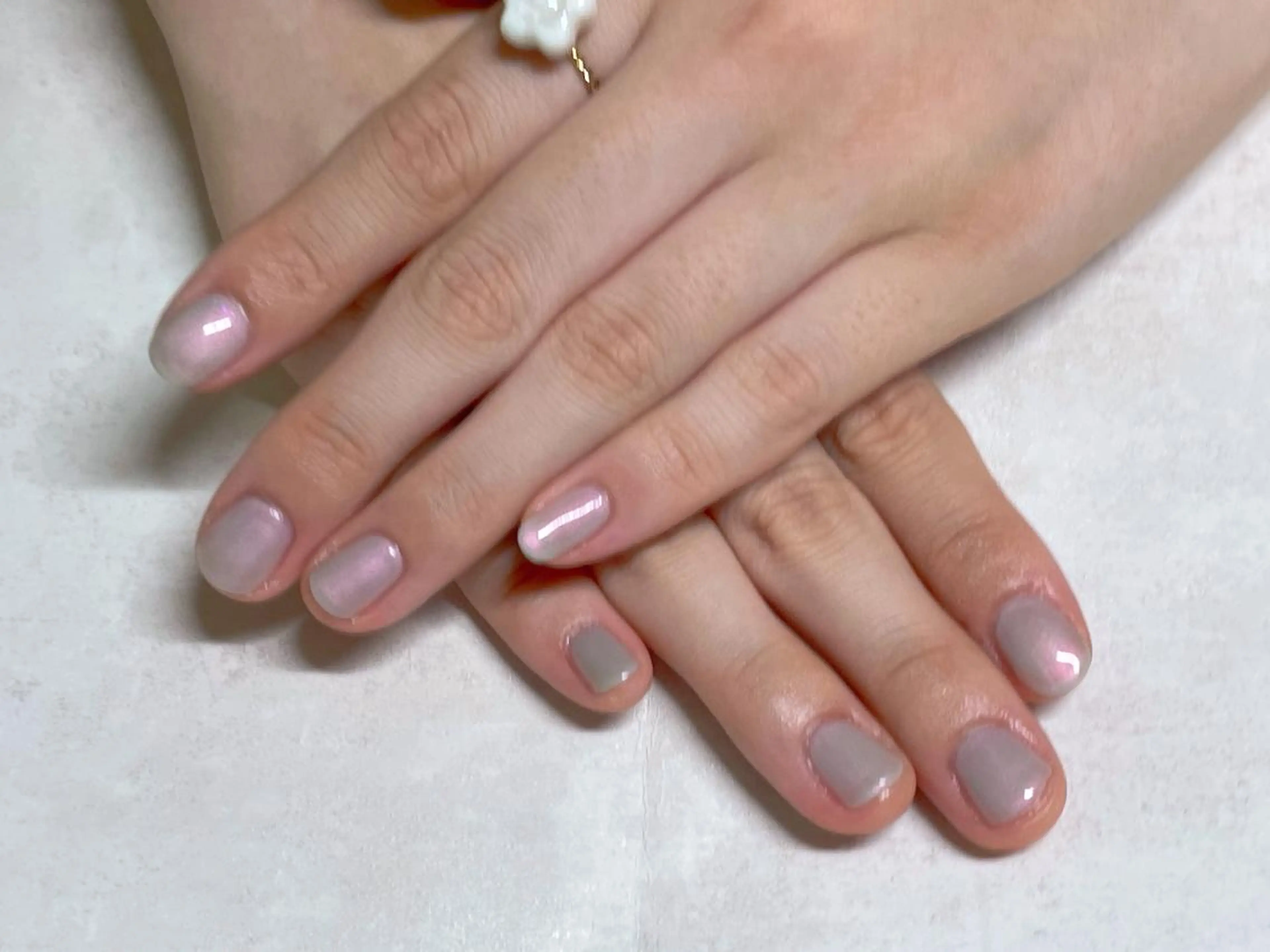 ネイル オーロラネイル フラワーネイル フットネイル フレンチネイル ジェルネイル ハンドネイル mogunail &blowのネイルデザイン