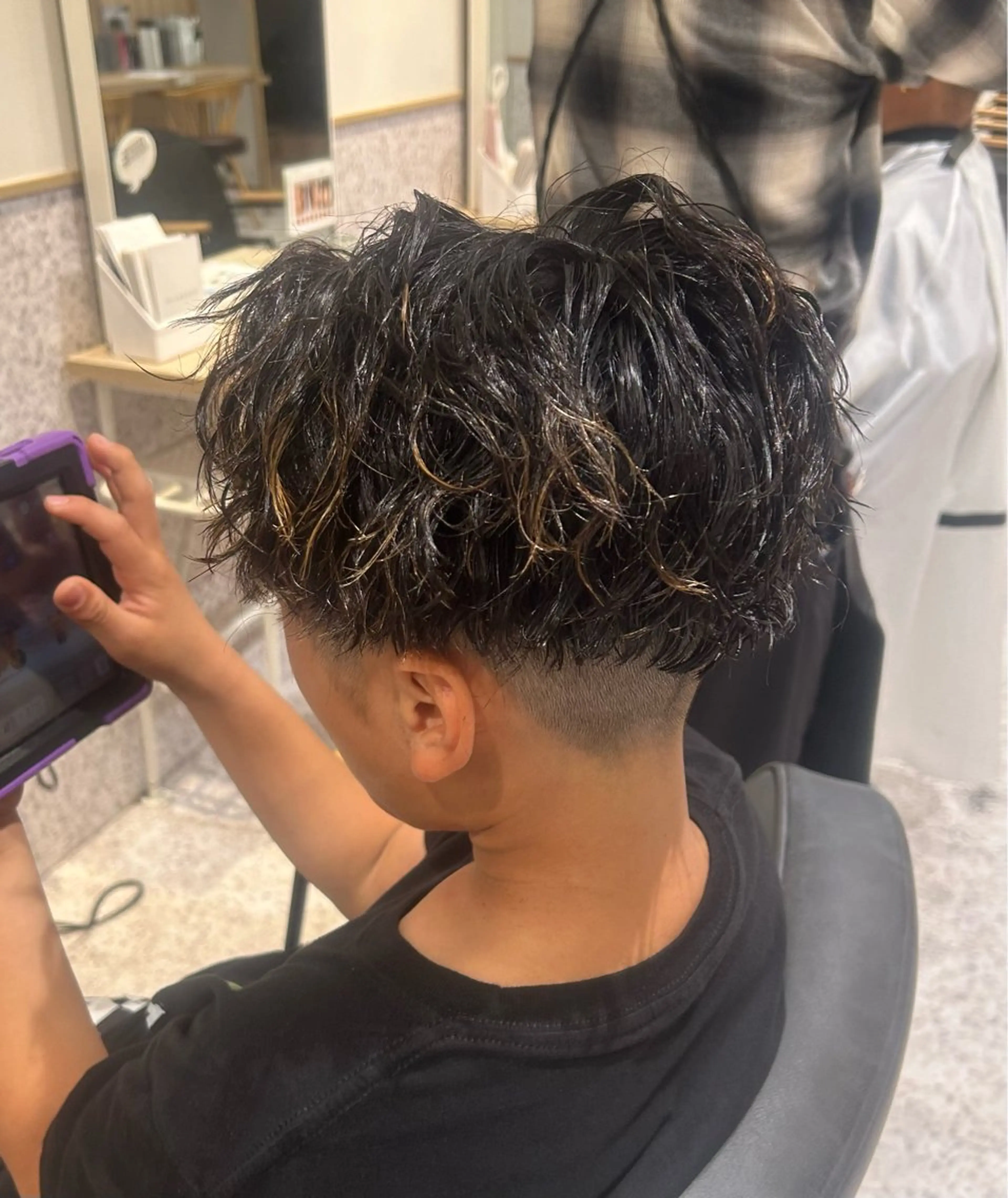 パーマ メンズ ♡ハイトーン★ ネイル/しの♡のヘアスタイル