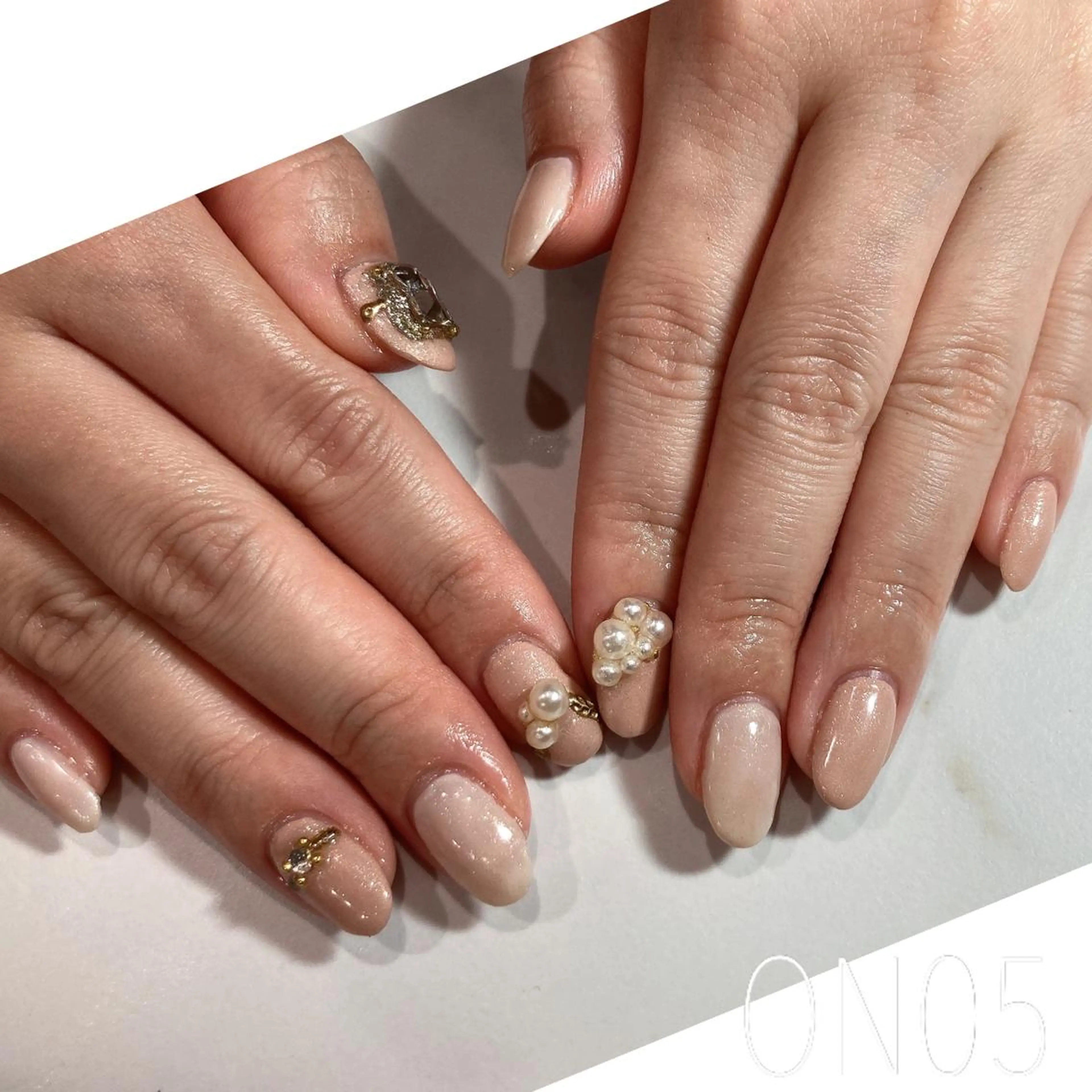 ネイル 園 寛子 （ネイリスト）のネイルデザイン