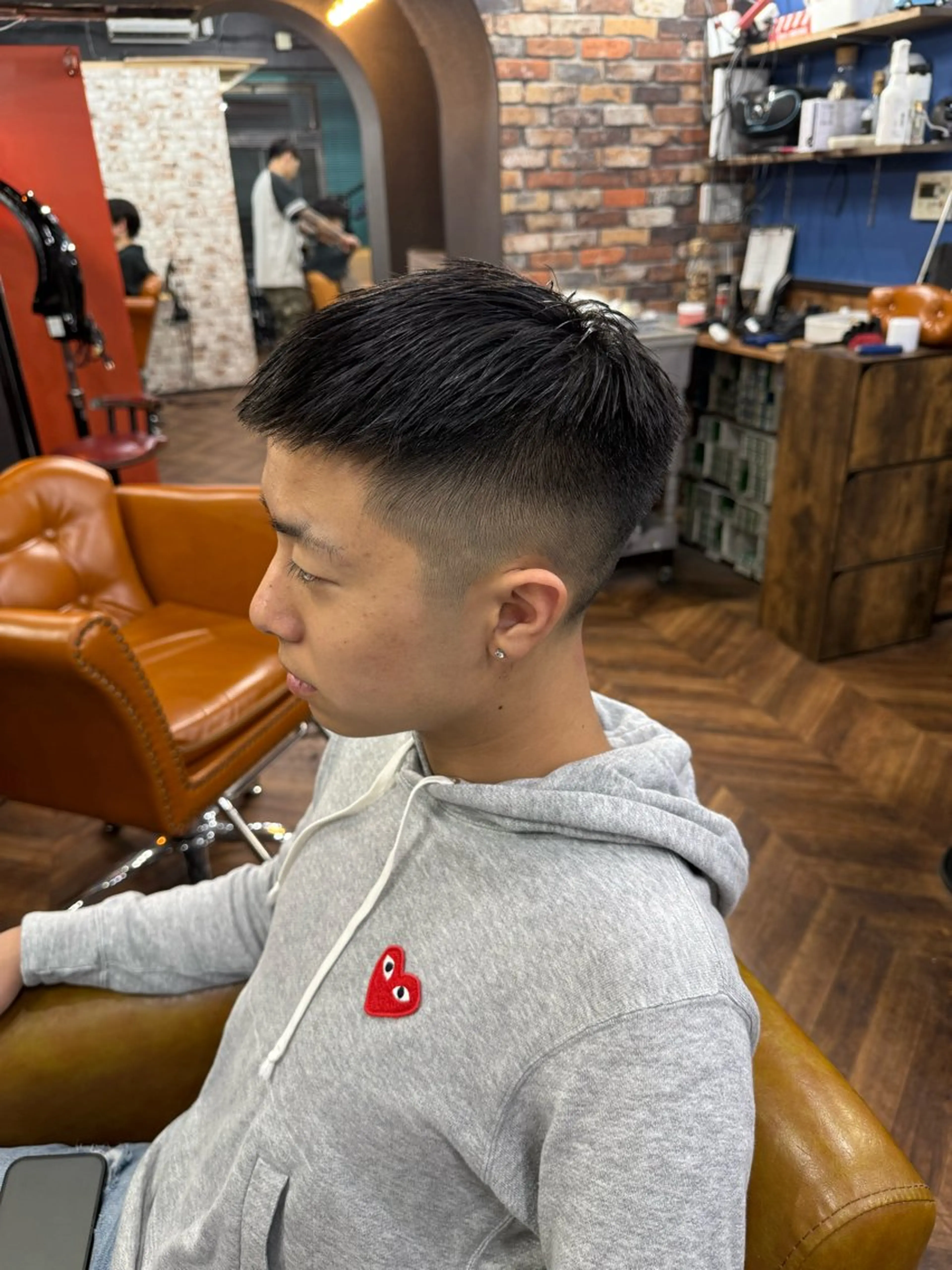 メンズ カット ヘアセット hair CROWN所属・メンズ特化型美容師 髙橋玲生/フェードのヘアスタイル