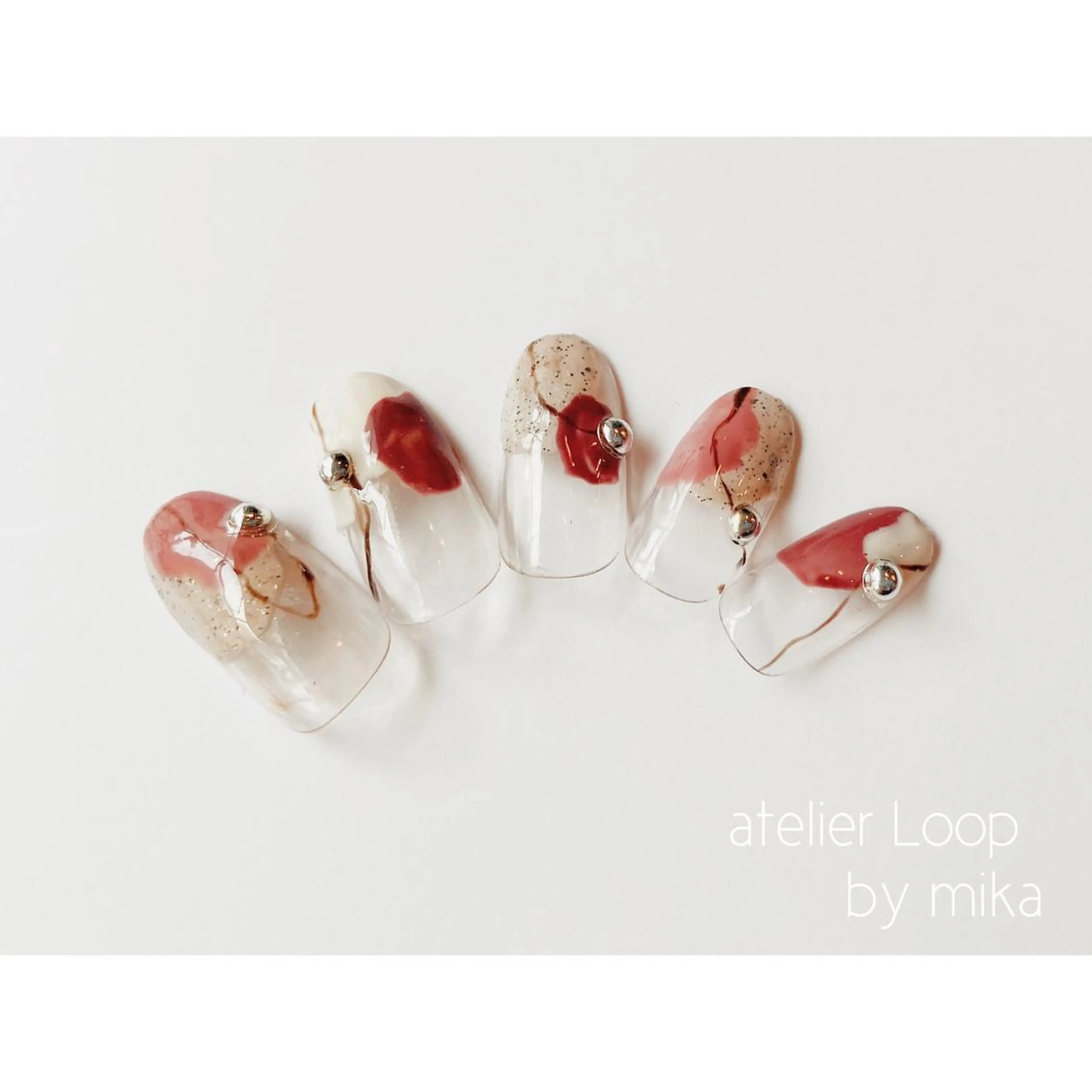 ネイル ニュアンスネイル atelierLoopbyshiho所属・atelier Loop♪MIKAのネイルデザイン
