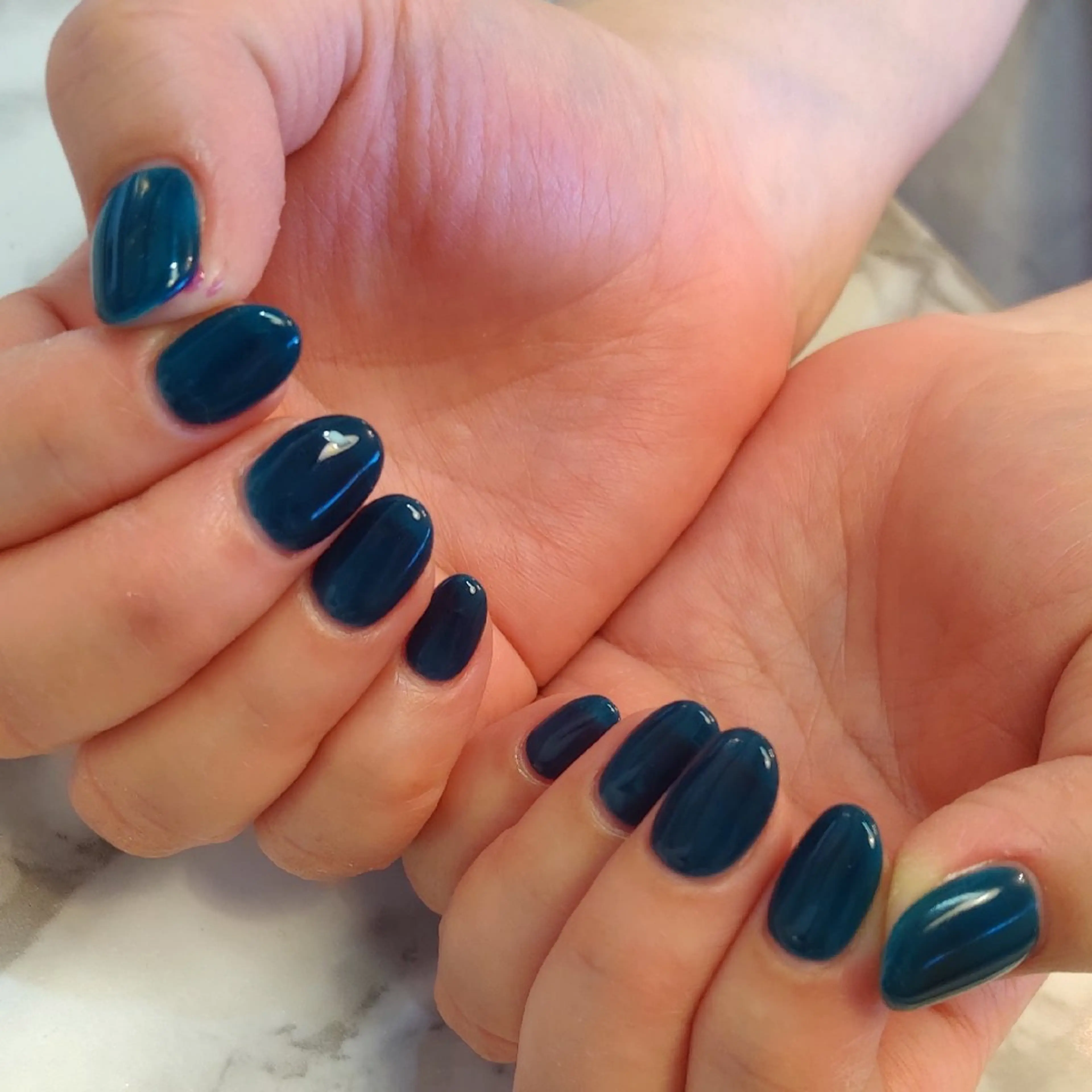 ネイル ワンカラーネイル ジェヌインネイル 河内のネイルデザイン