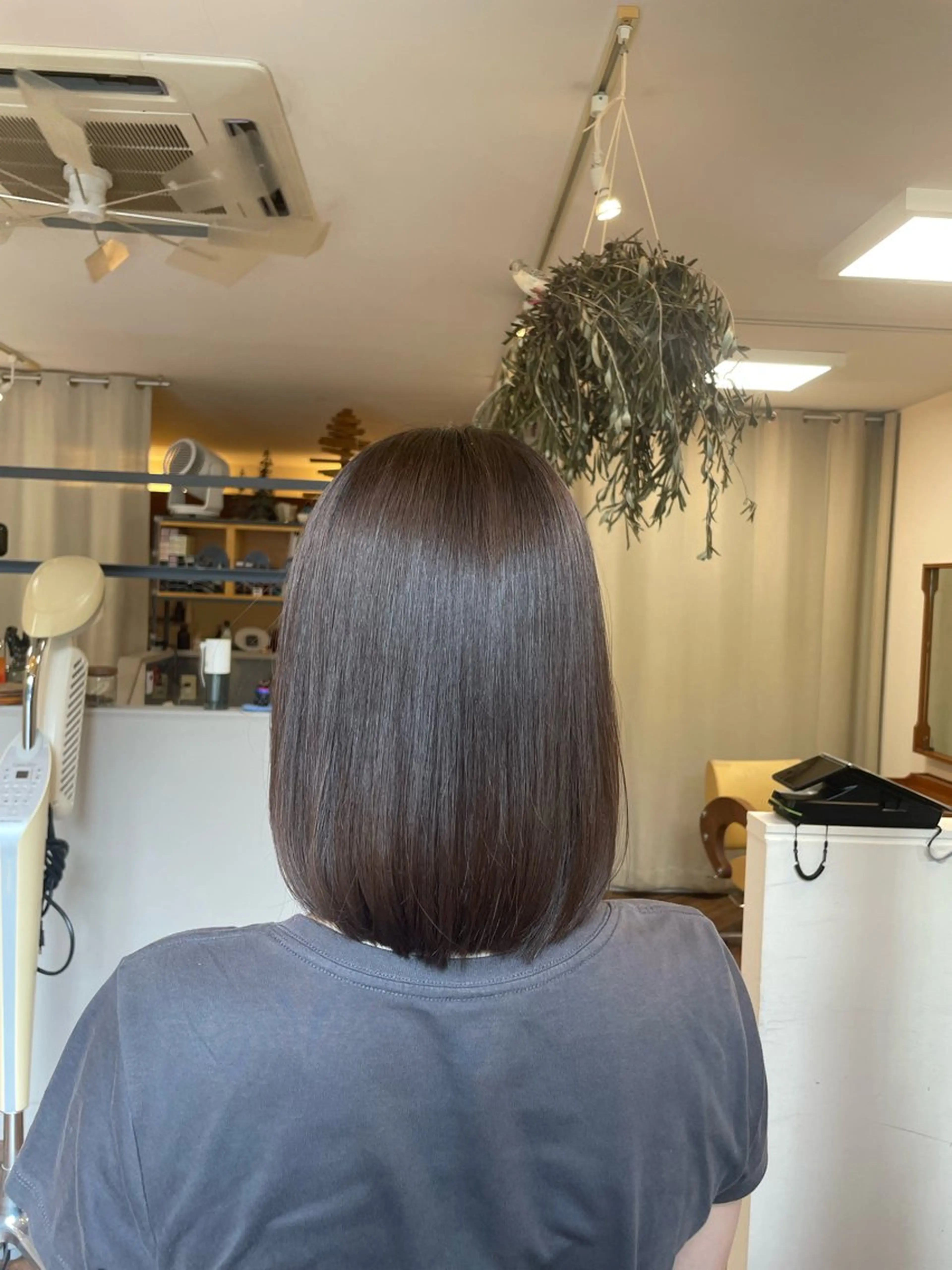 ミディアム ボブ 望月 千絵のヘアスタイル