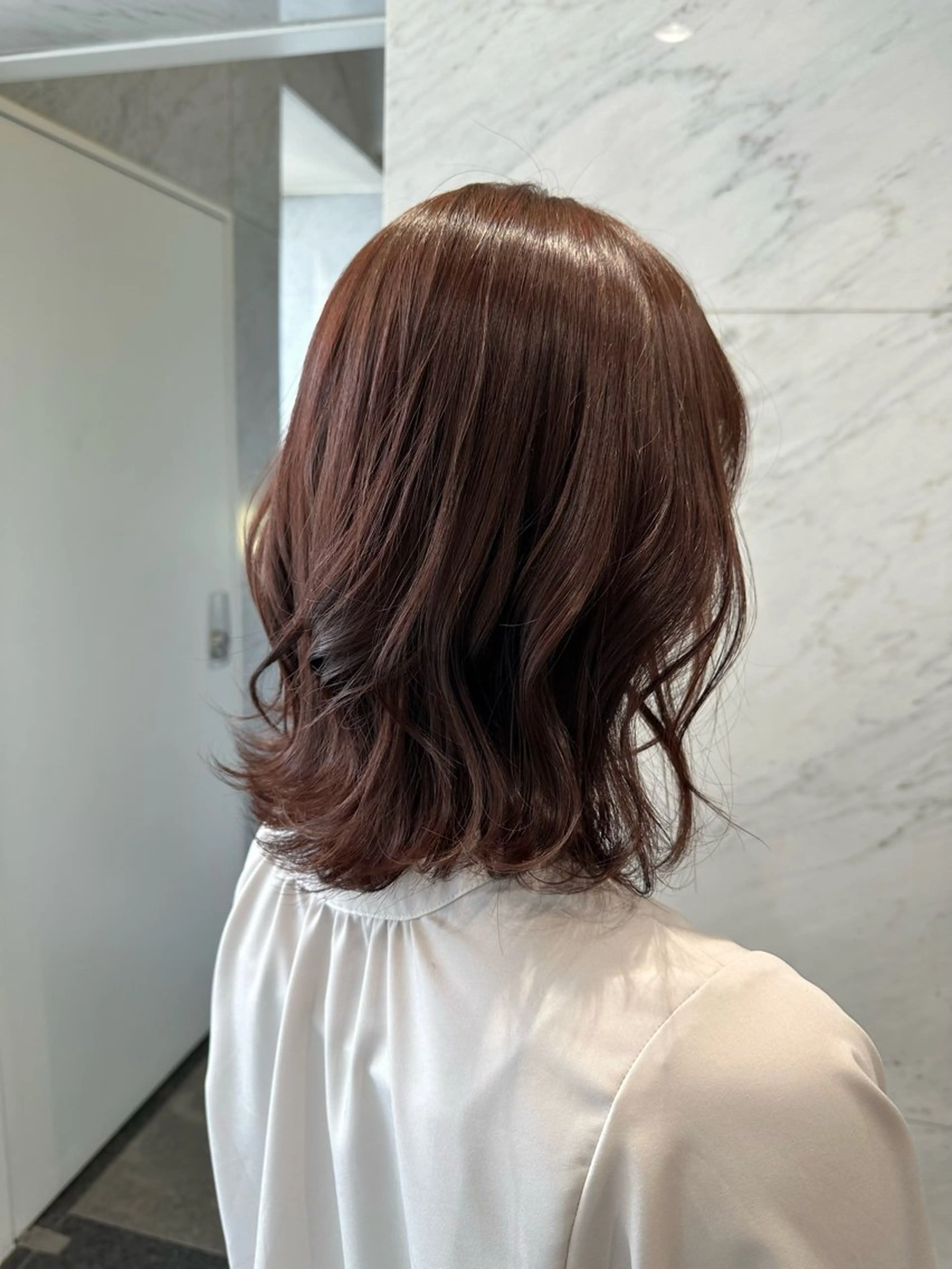 ミディアム カラー カット ヘアカラー トリートメント 古田 昂也のヘアスタイル