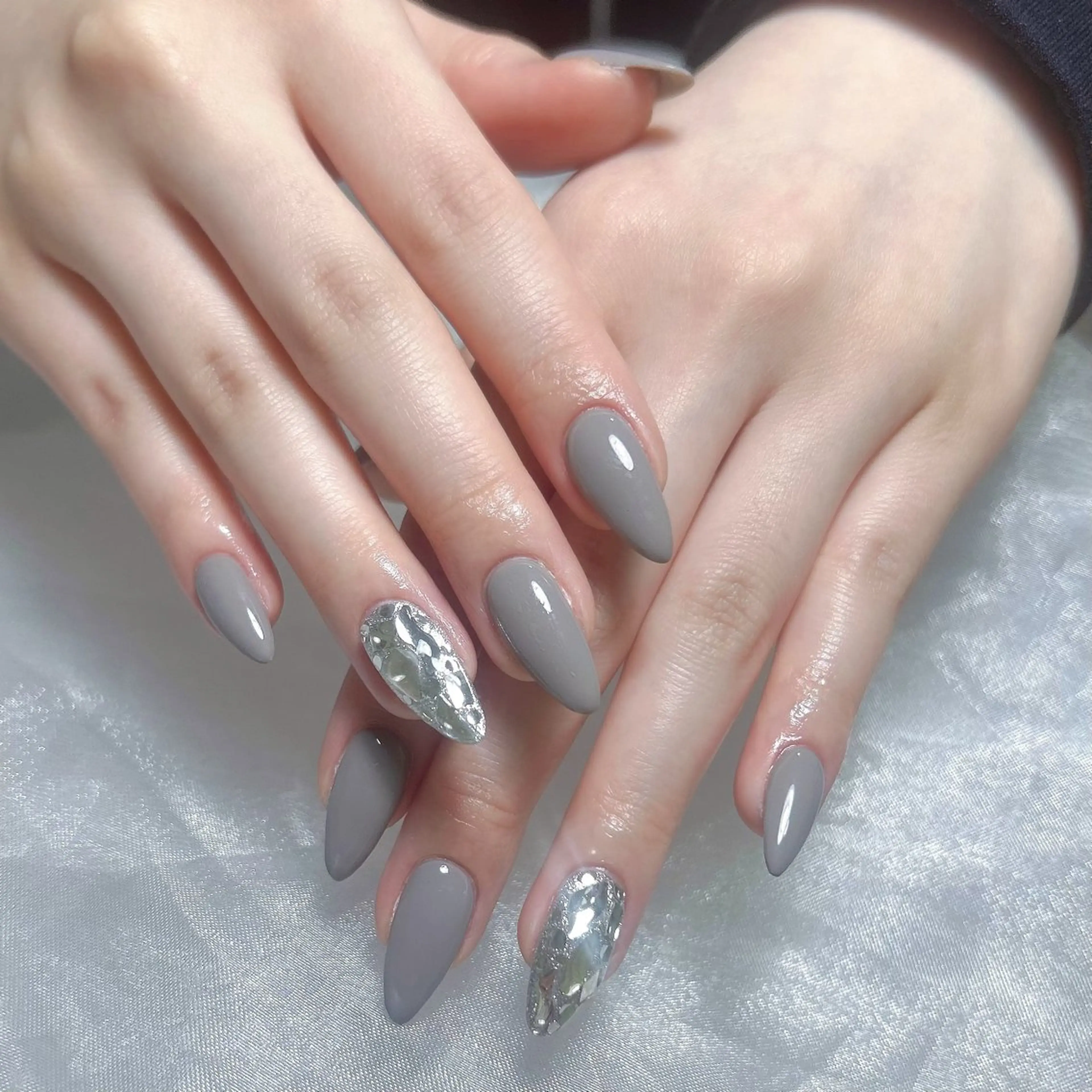 メンズ ネイル メンズ韓国風 アートネイル オーロラネイル ガーリー キラキラネイル Nail salon 木にいるのネイルデザイン