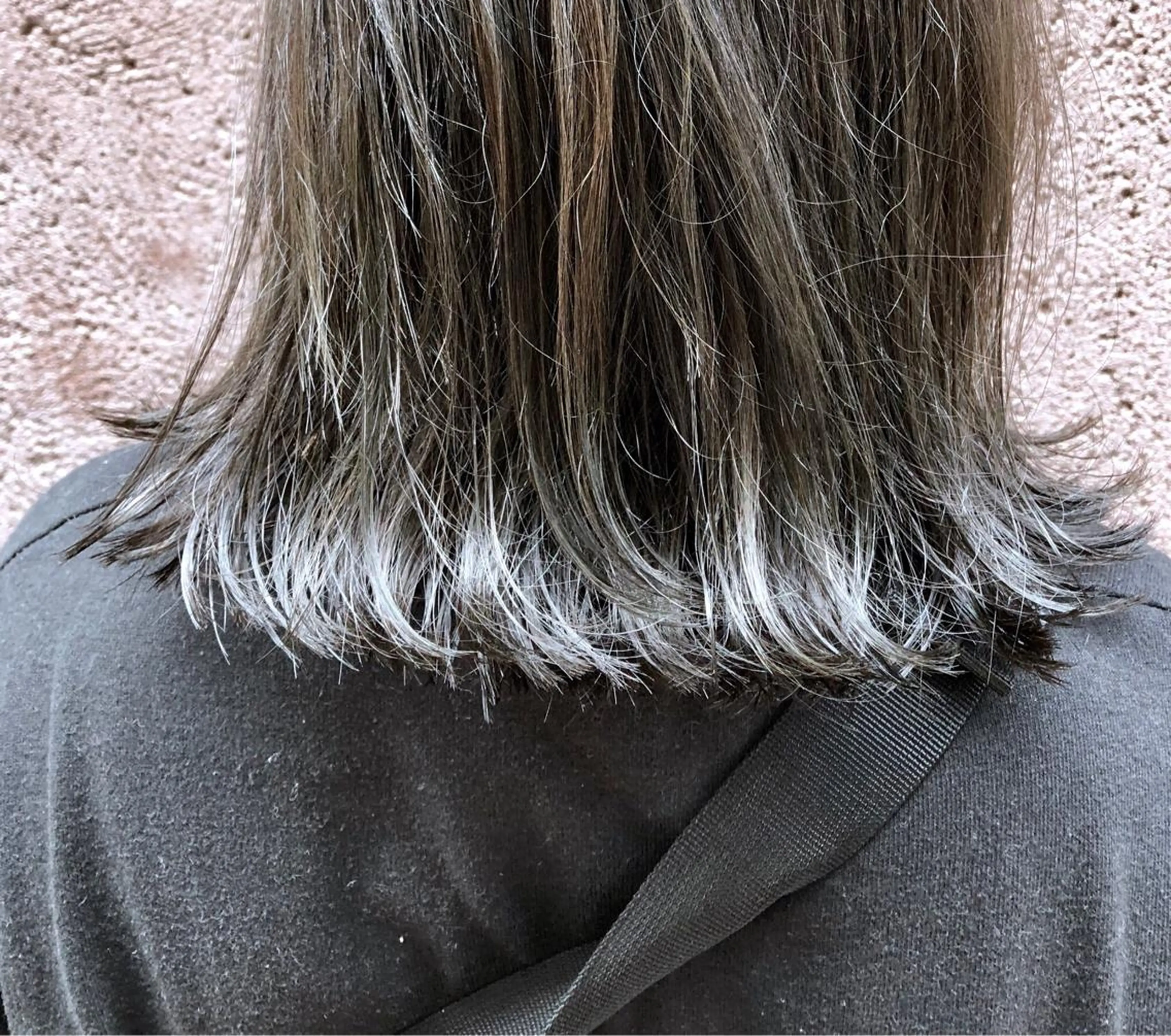 ミディアム カラー 透明感カラー グレージュ オリーブグレージュ オリーブグレー ヘアカラー トリートメント 山口 悟のヘアスタイル