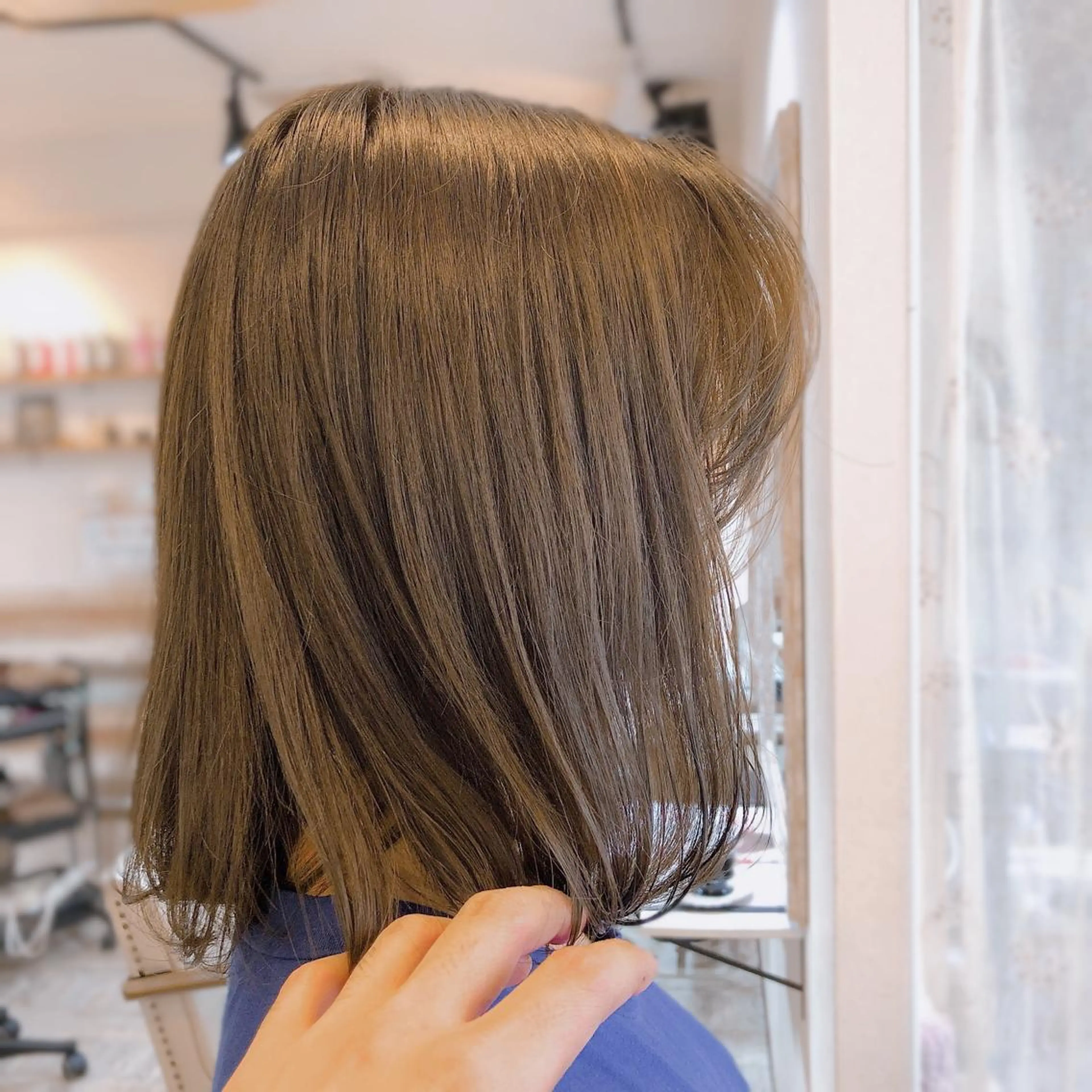 ミディアム カラー ベージュカラー ブリーチ オリーブベージュ 桜木町/西山竜一 /大人可愛い×美髪のヘアスタイル