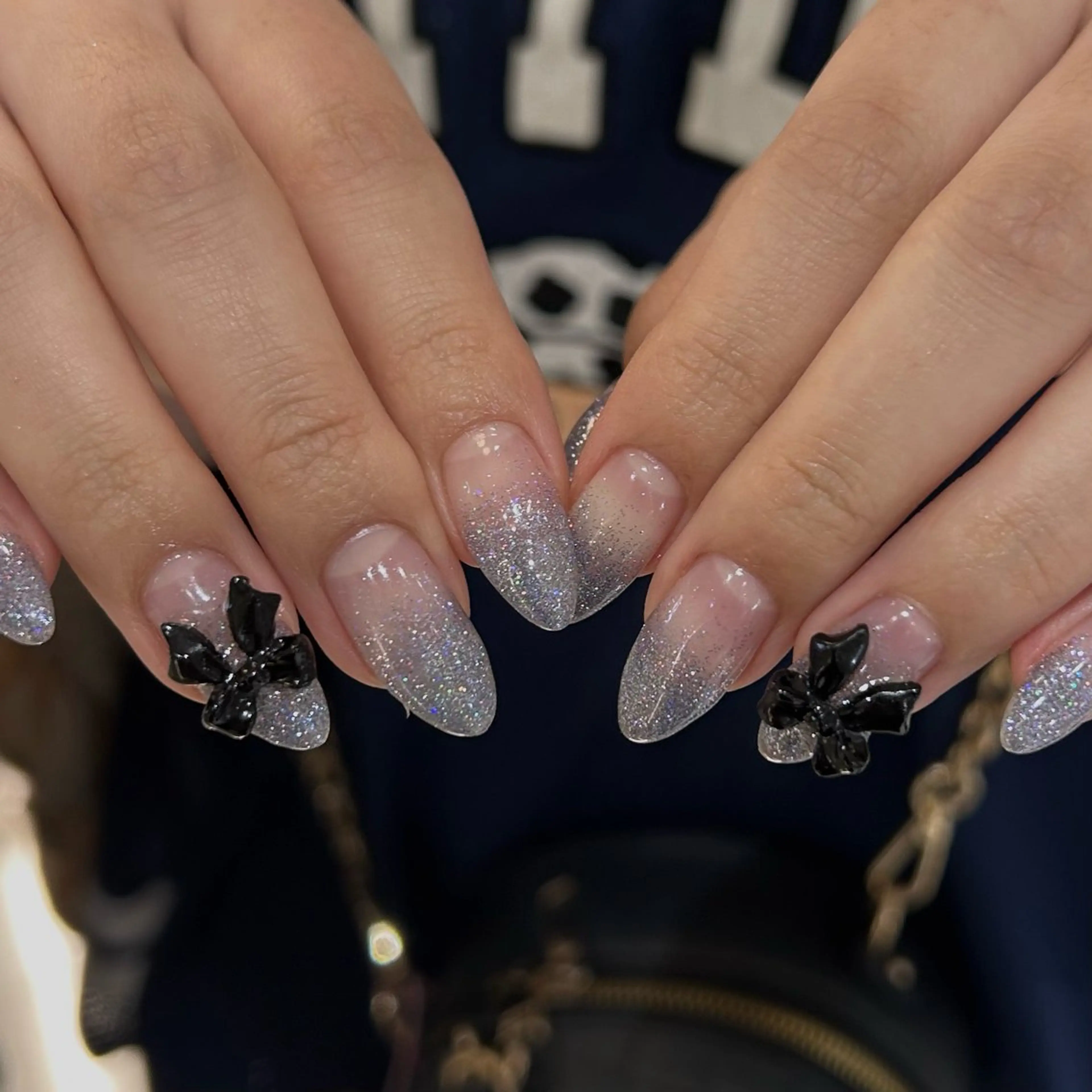 ネイル mikoto 🎀 艶々美フォルムのネイルデザイン