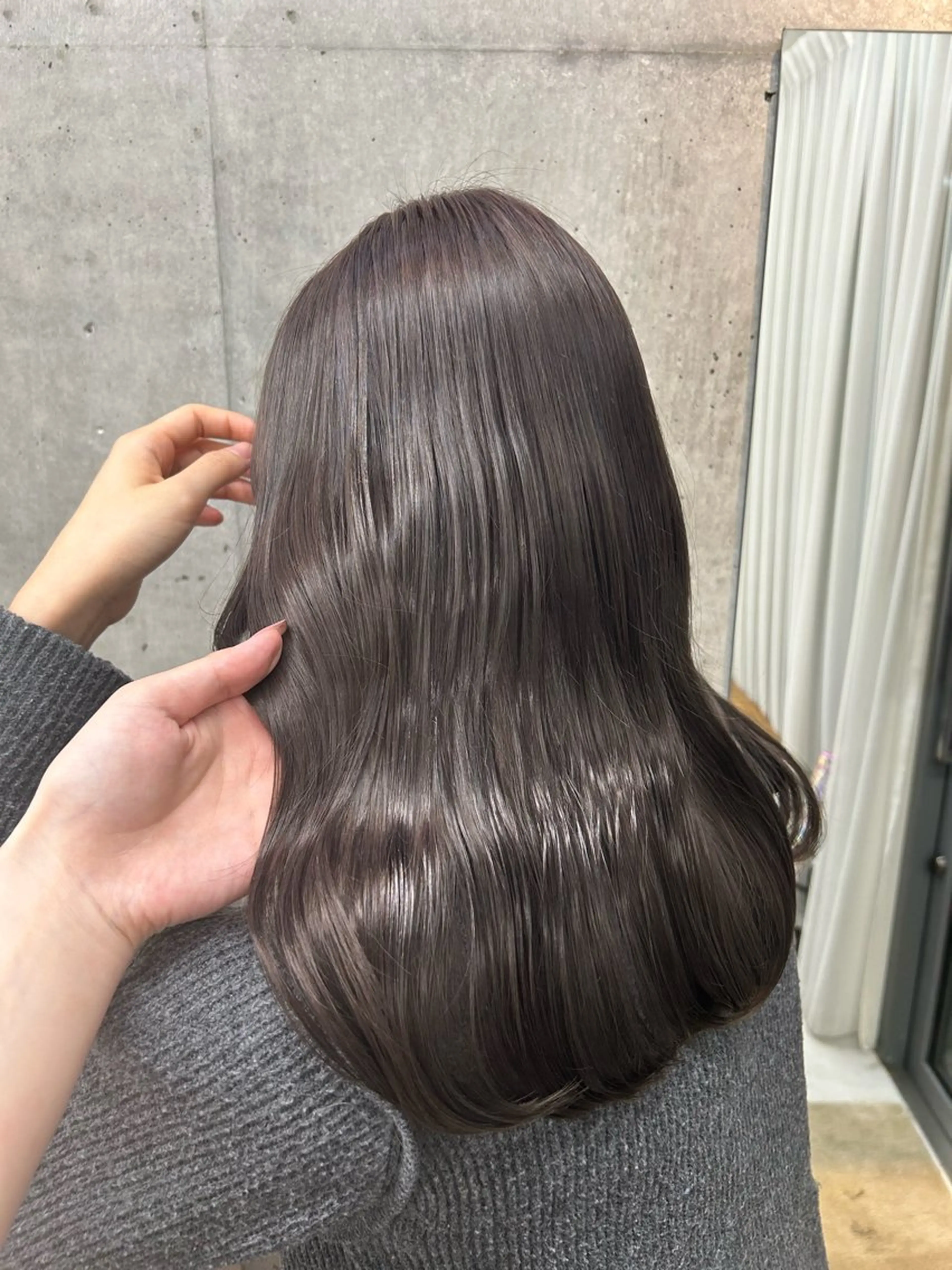 ミディアム カット ヘアカラー トリートメント LOE Yuuka/42🩵のヘアスタイル
