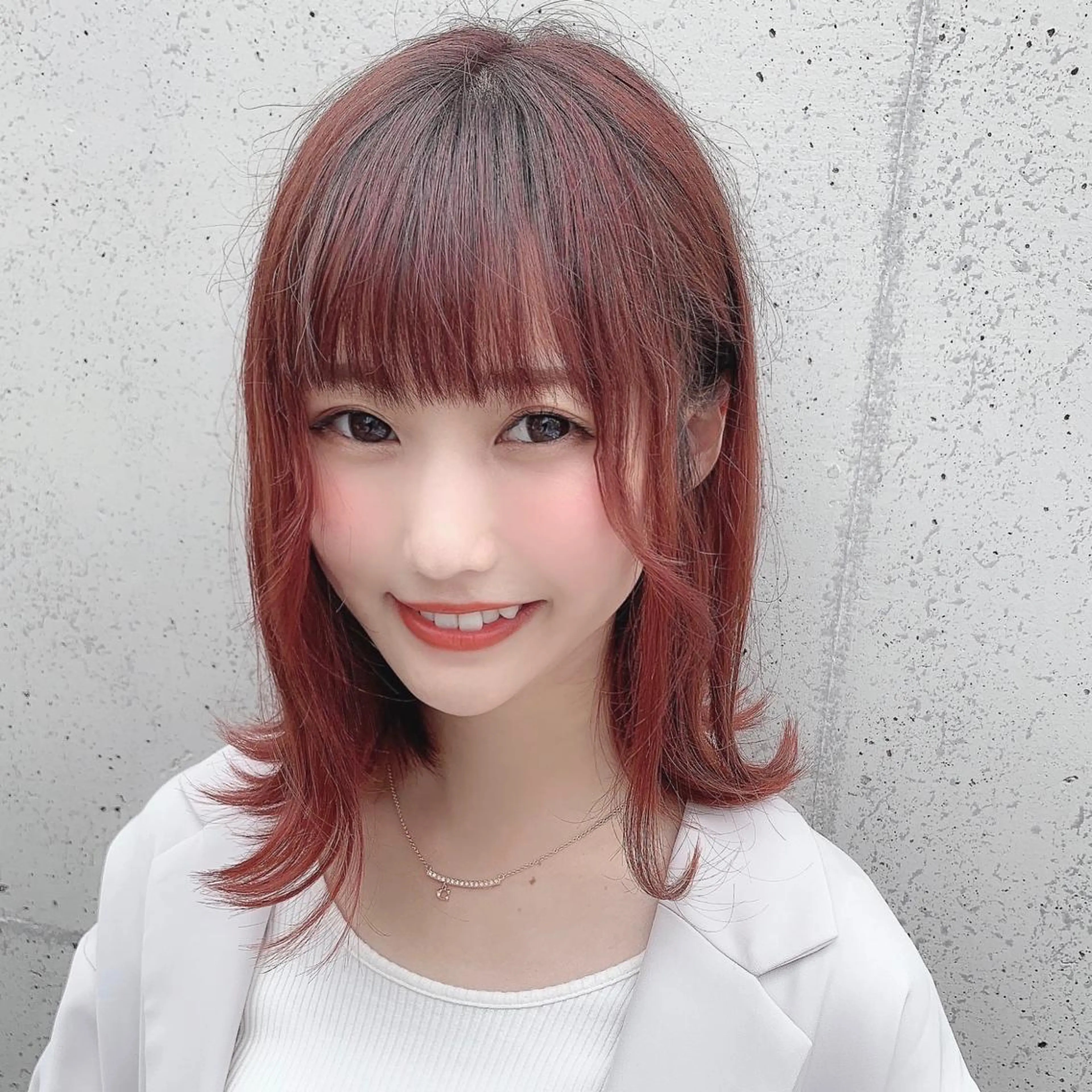 ミディアム カラー ピンクカラー レッドカラー ボブ ✨️美髪矯正×似合わ せ艶カラー✨藤田透のヘアスタイル