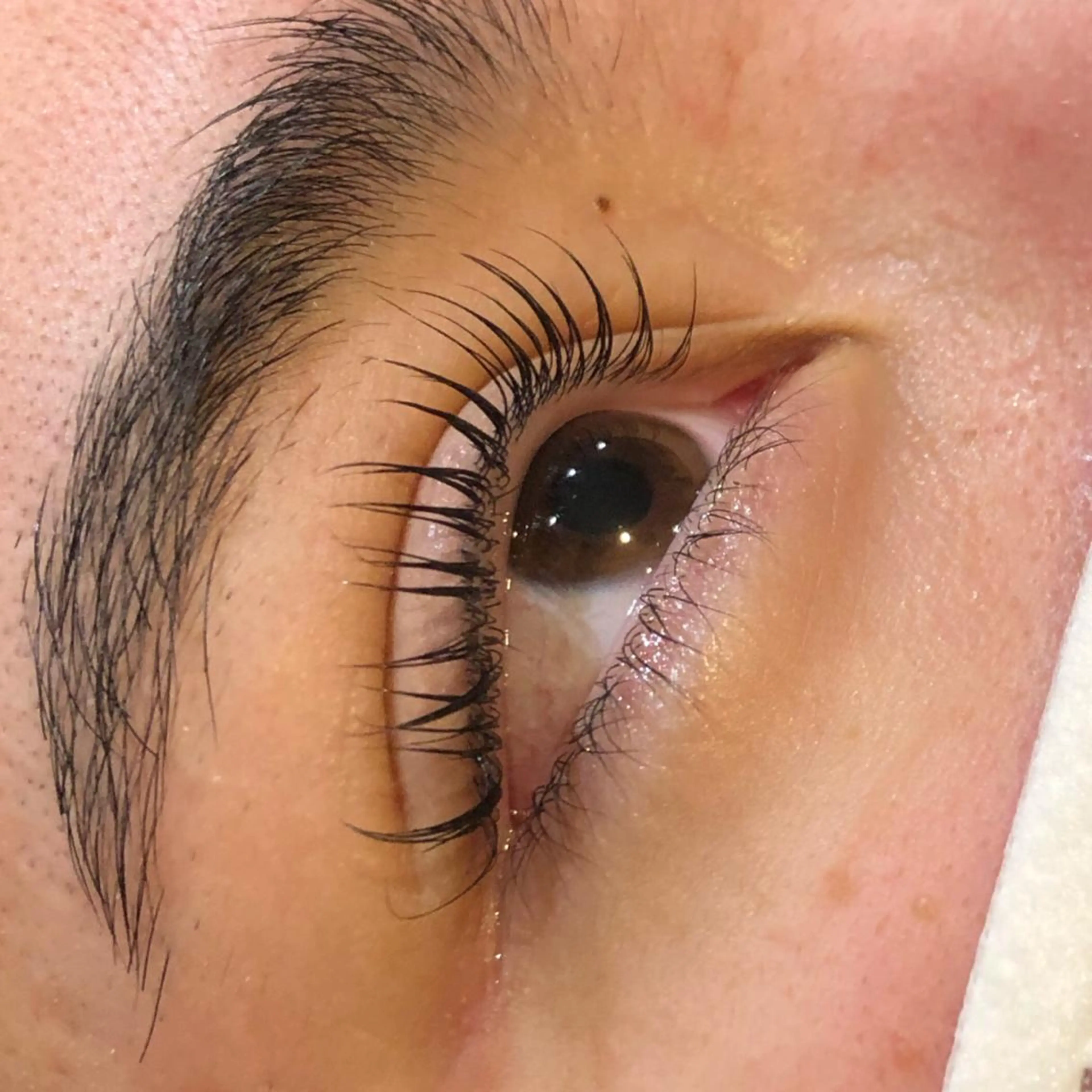 マツエク・マツパ 藤田 彩音のヘアスタイル