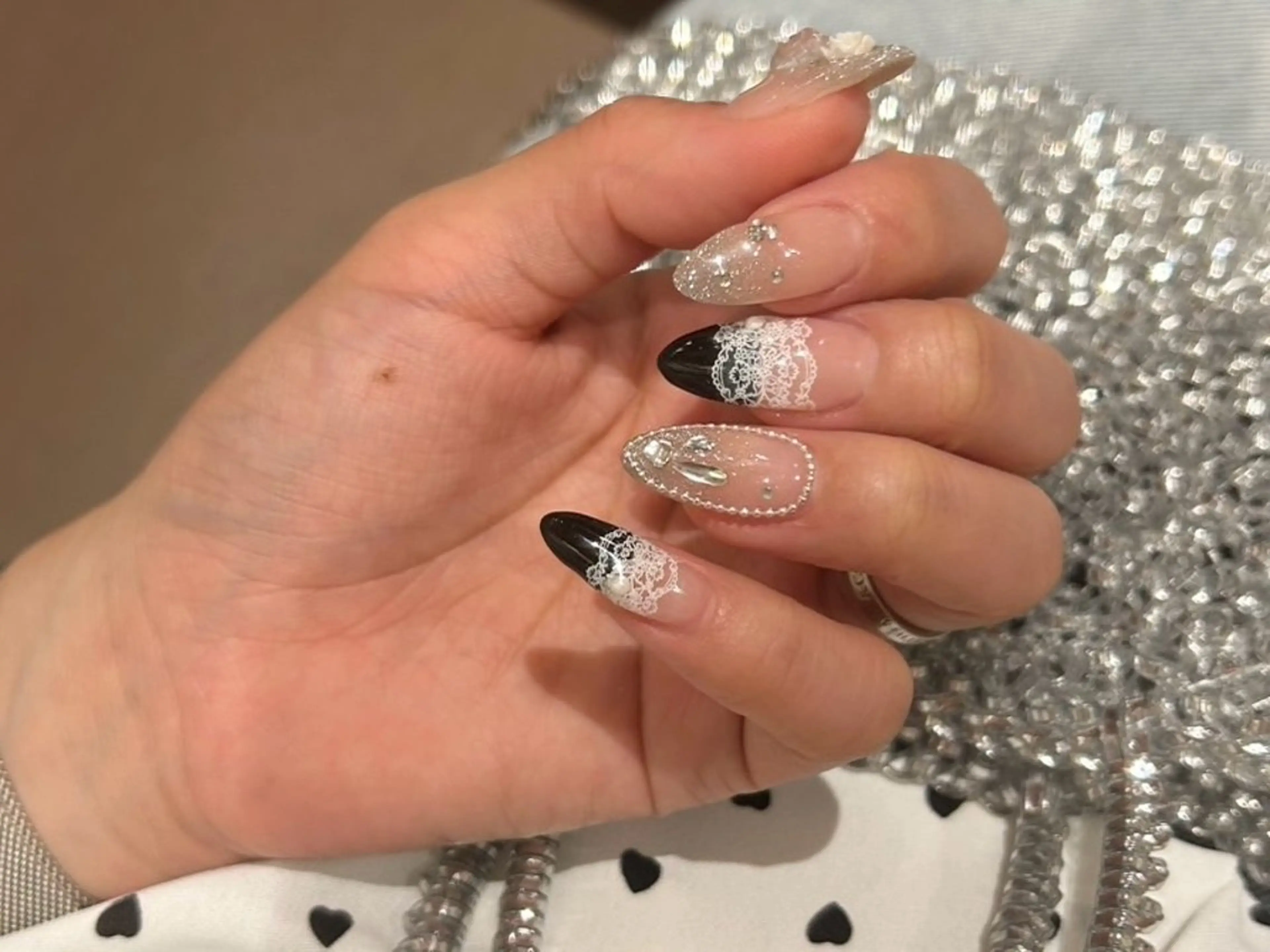 ネイル ハンドネイル EmaNail🎀 Haaruのネイルデザイン