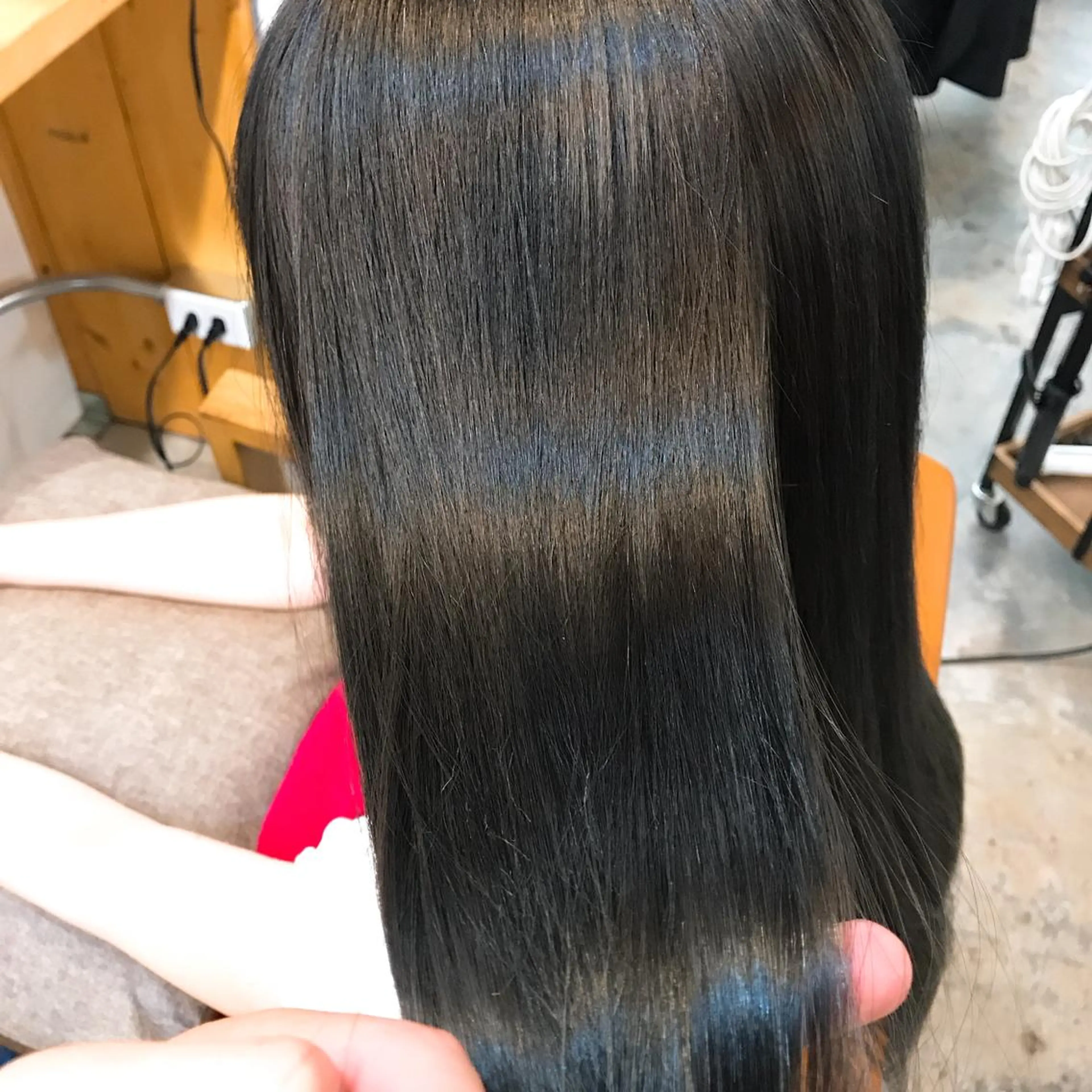 ロング カラー アディクシーカラー ブルーカラー ブルージュ グレージュ イルミナカラー 🌈限定価格🌈 鈴木　瑛輔のヘアスタイル