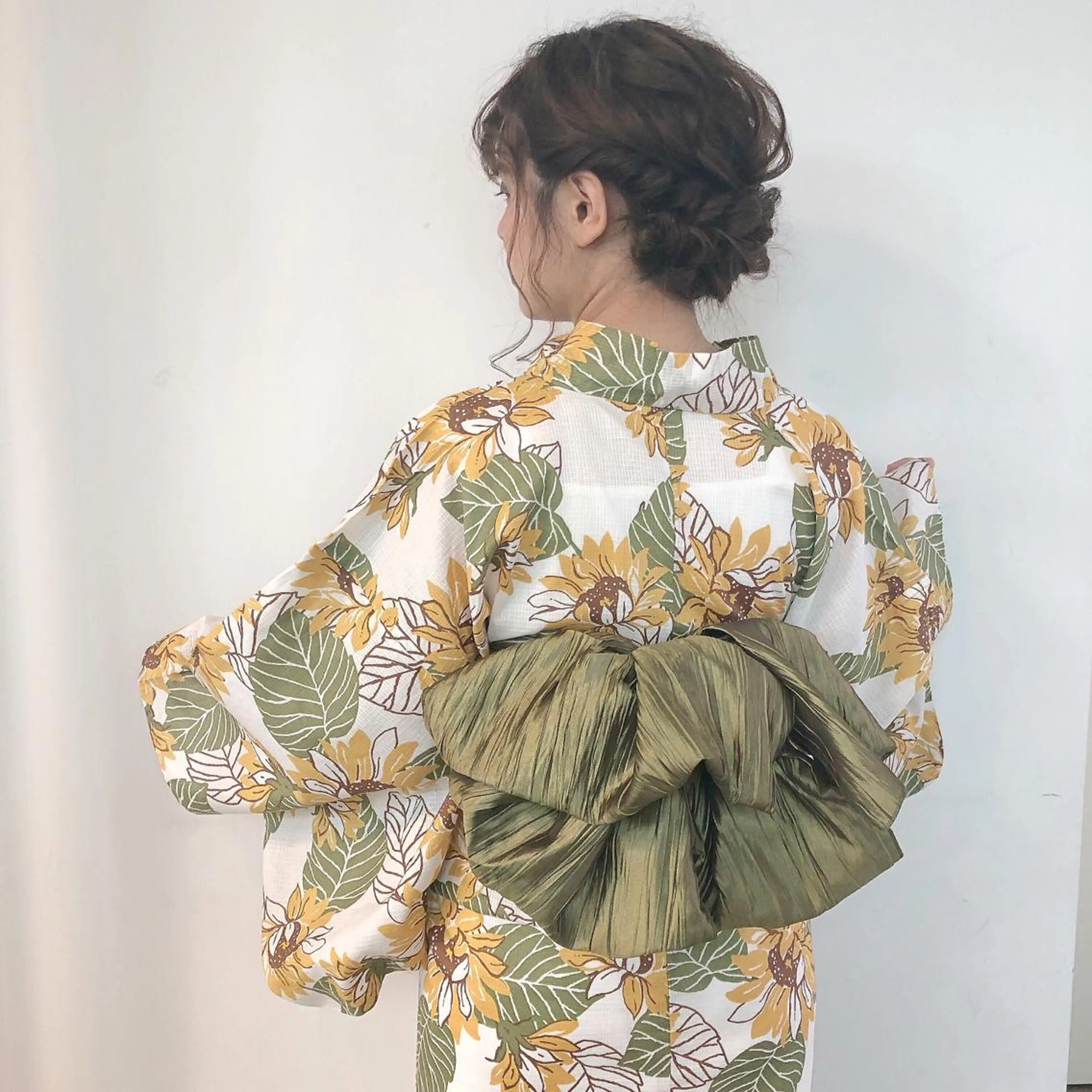 ロング カラー ヘアアレンジ 浴衣 榎園 由美のヘアスタイル