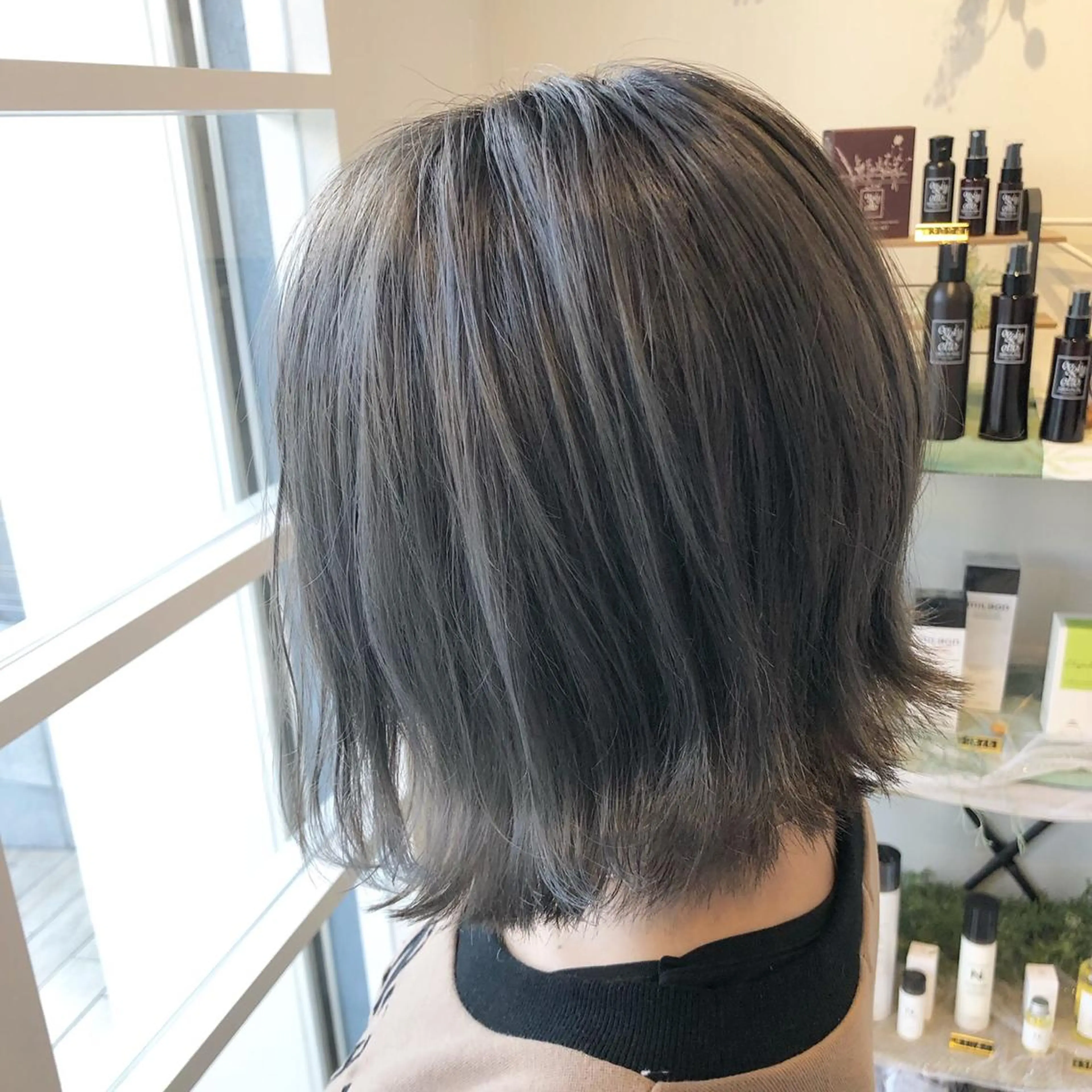 【外国人風ダブルカラー】カット＋シークレットハイライト＋カラー＋ミルボン3ステップトリートメントの写真