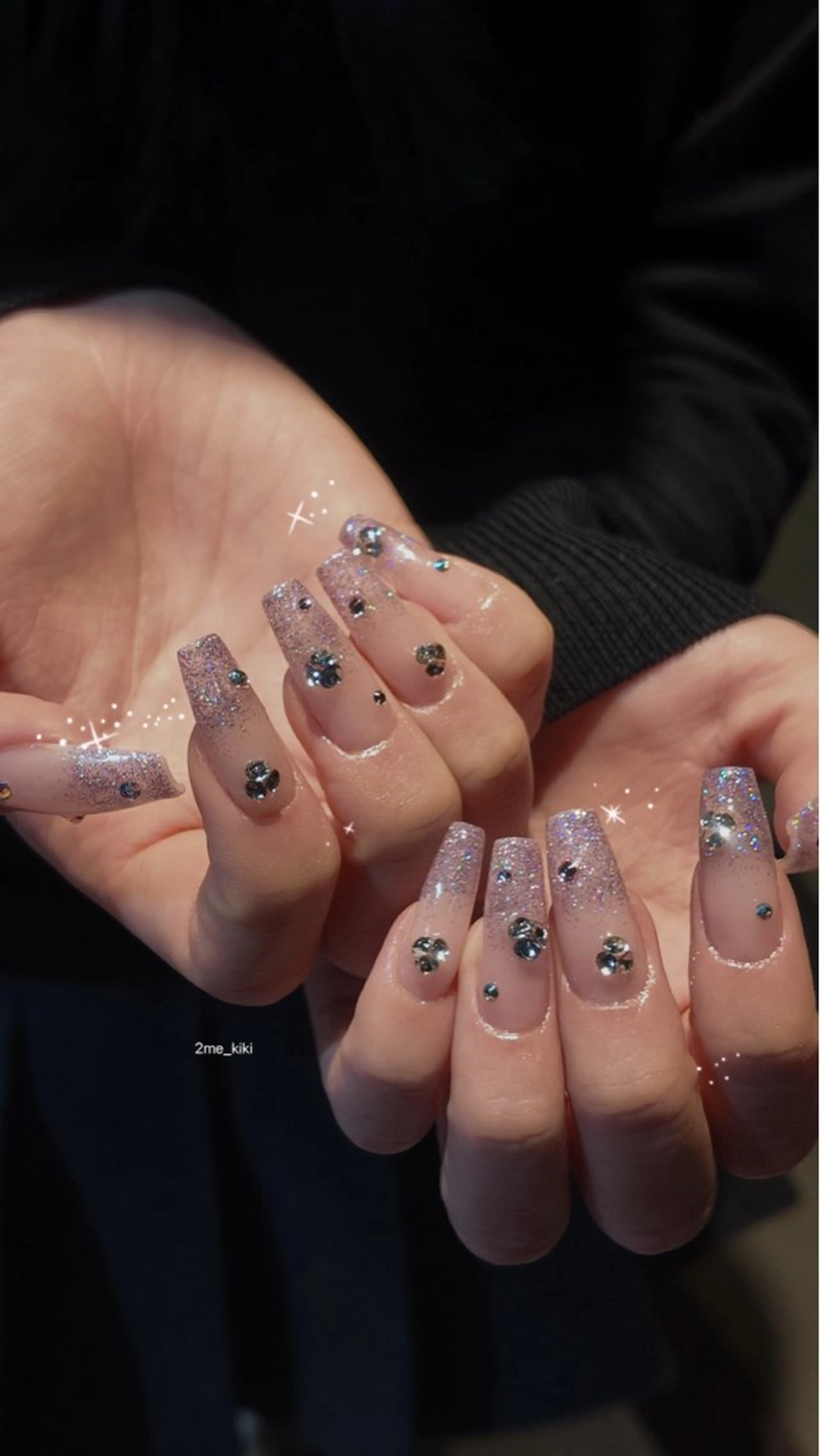 ネイル フラッシュネイル キラキラネイル スクエアネイル 大人かわいいネイル♡ Kikiのネイルデザイン