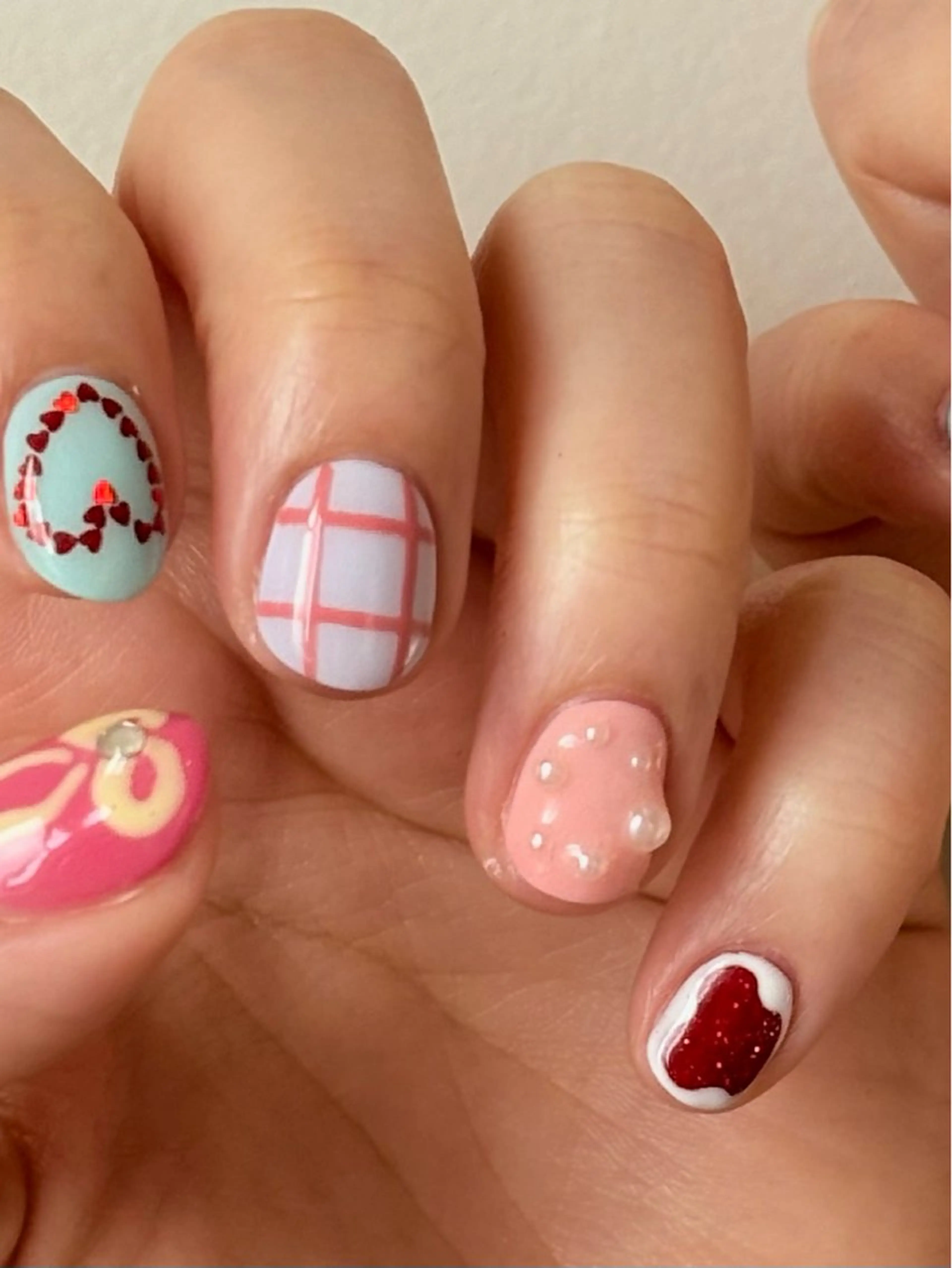 ネイル ハンドネイル she saw me / shokoのネイルデザイン