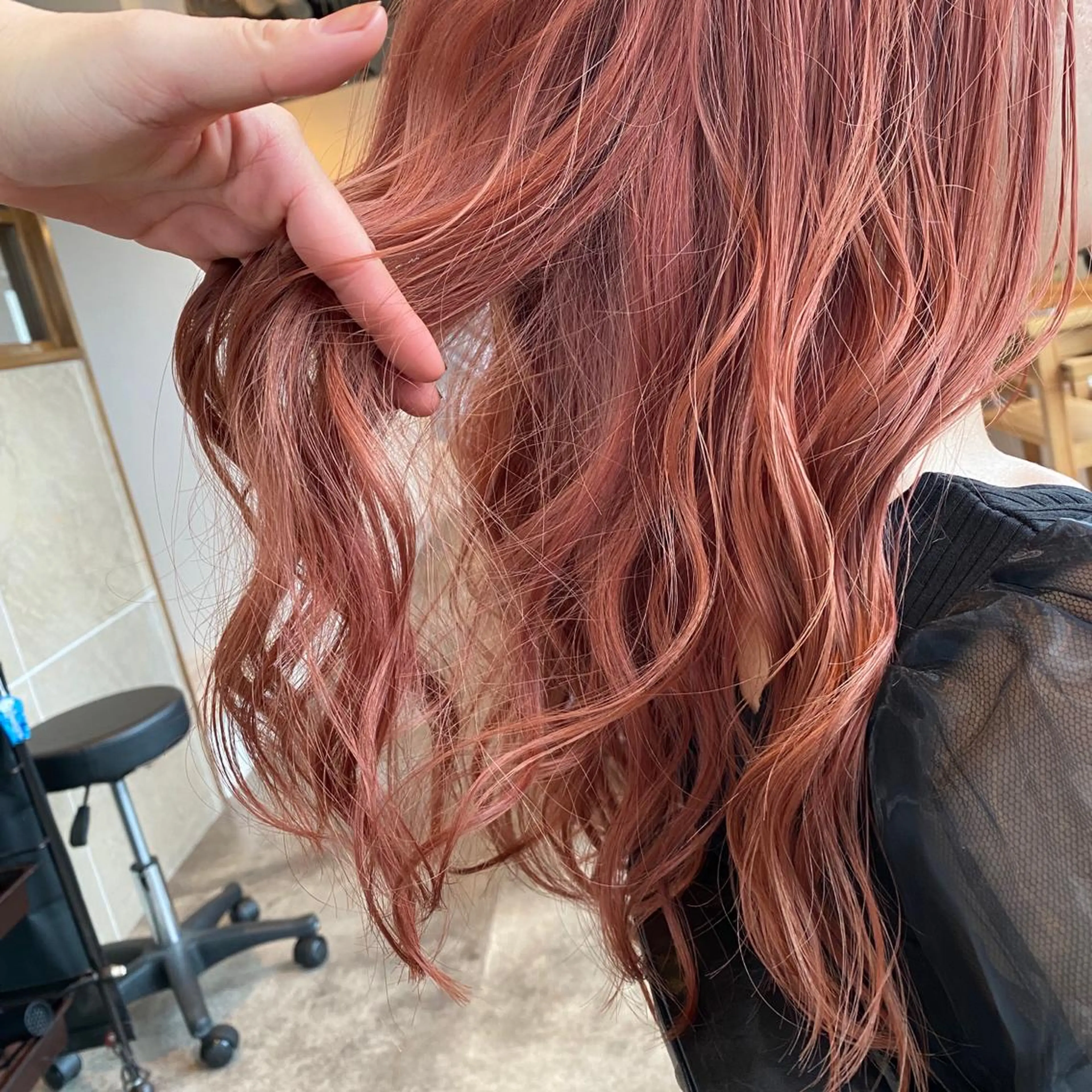 ロング 今井 悠菜のヘアスタイル