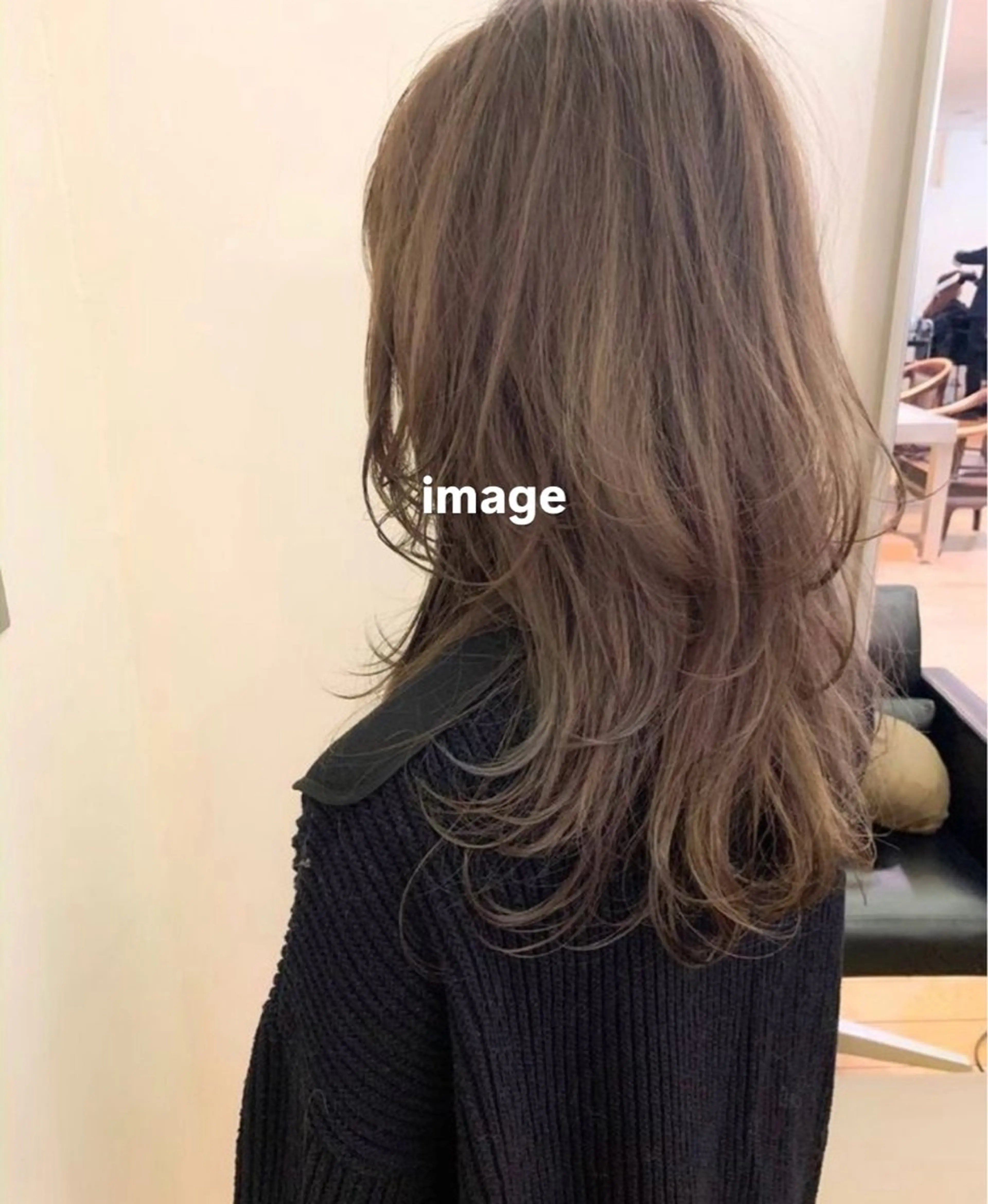 ミディアム ハイレイヤー レイヤーカット 髪質改善ストレート Airi🪽🫧のヘアスタイル