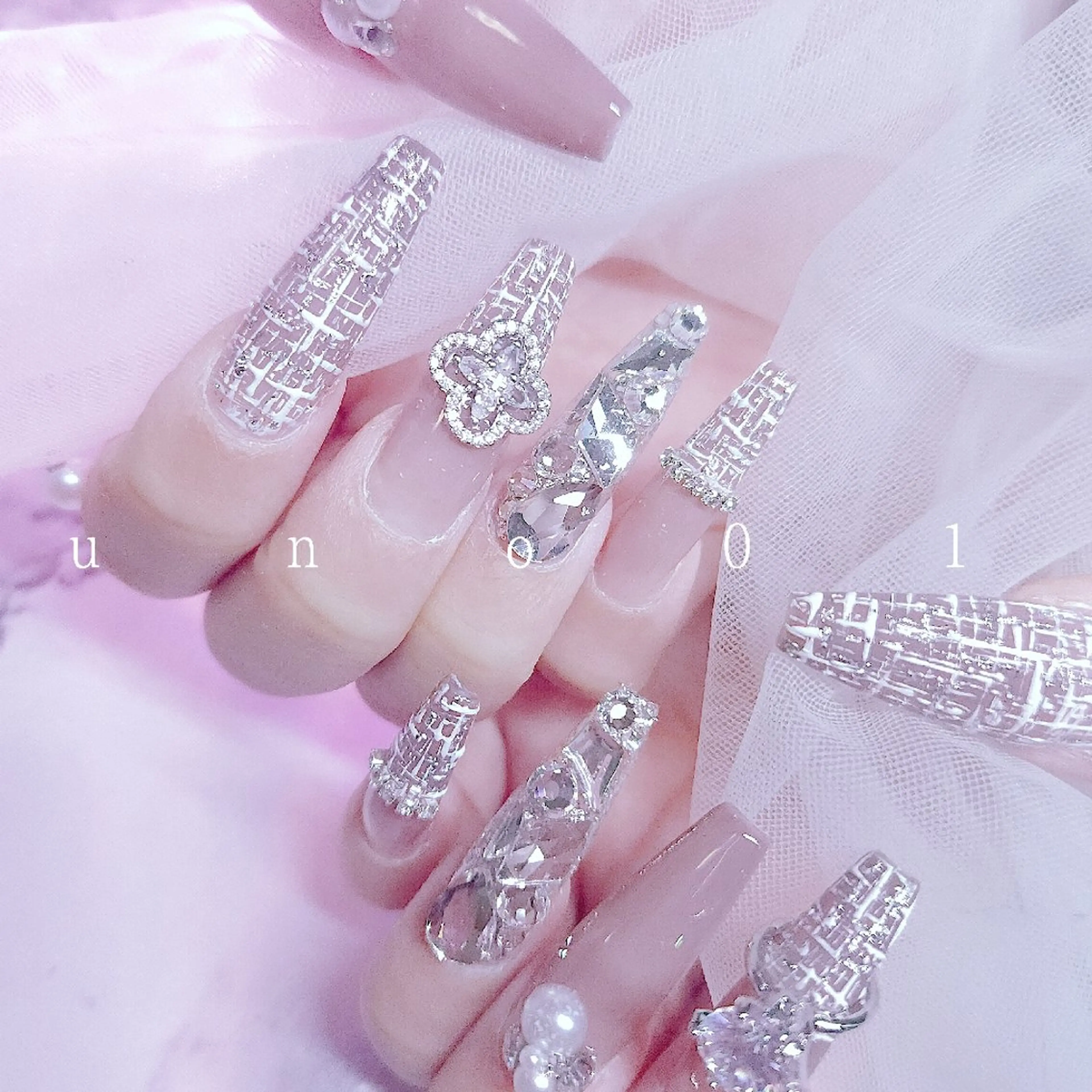 ネイル アートネイル ロングネイル ハンドネイル 梅田🦄中崎町🩵 u n o 0 1のネイルデザイン