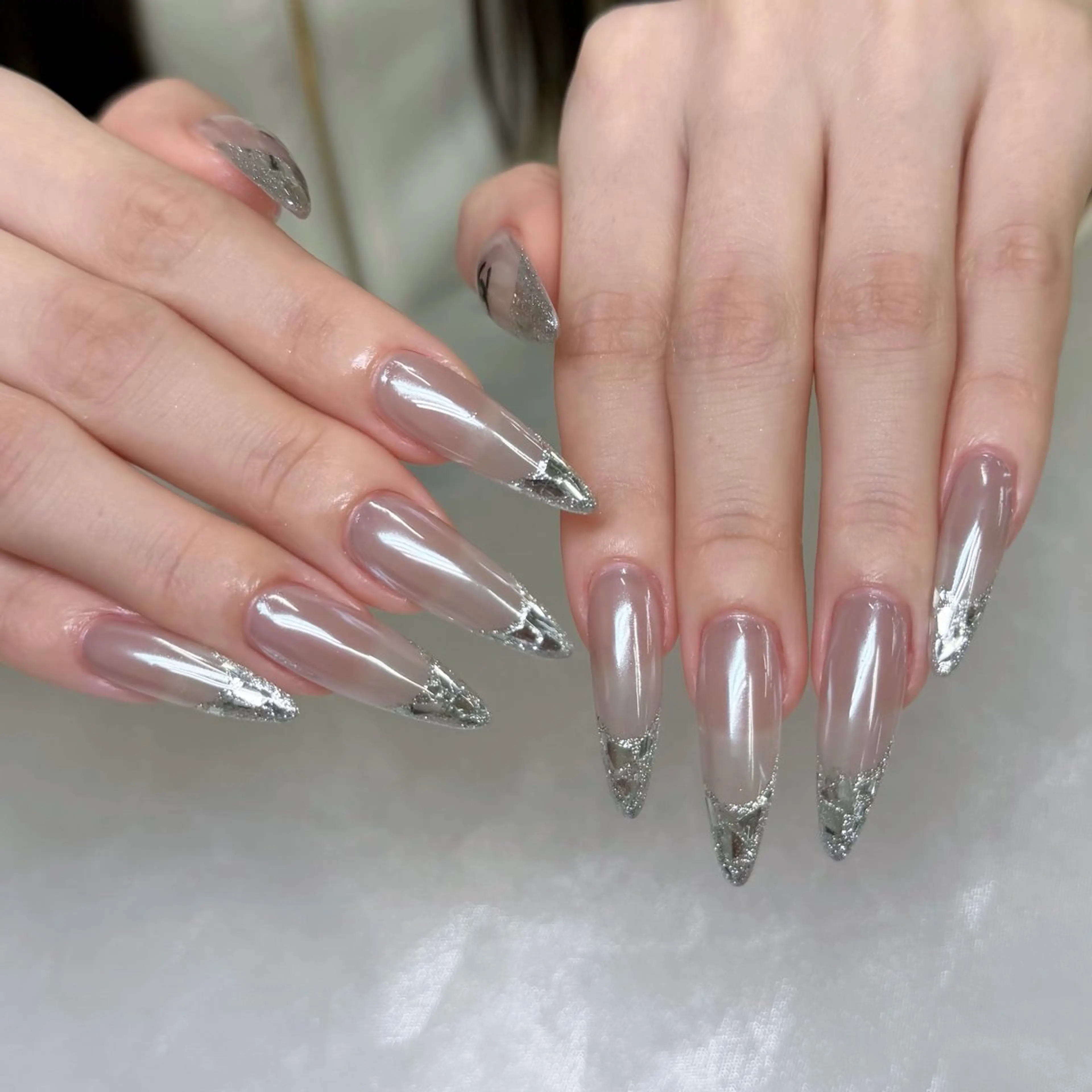 ネイル フレンチネイル ガラスフレンチ ミラーネイル ホワイト ハンドネイル FLYNail 梅田店のネイルデザイン