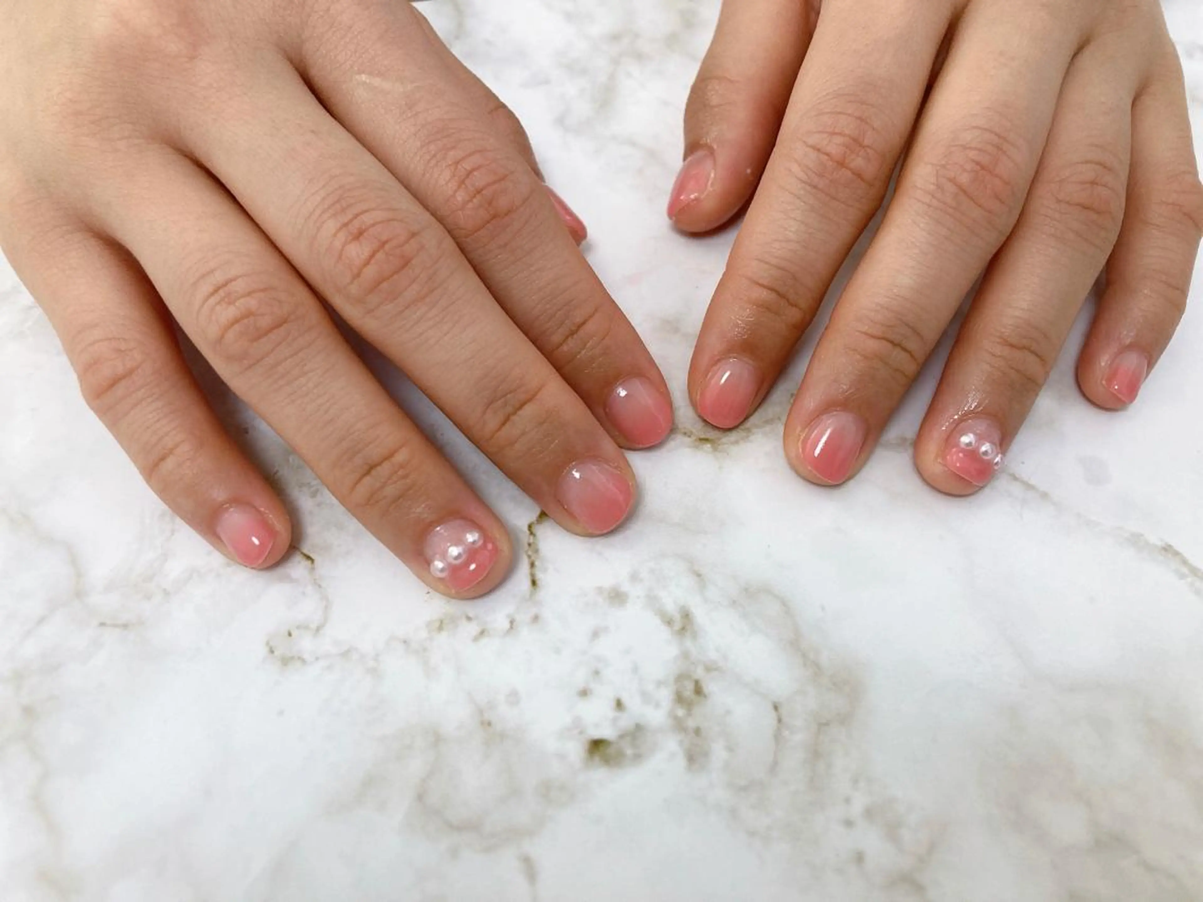 ネイル mogunail &blowのネイルデザイン