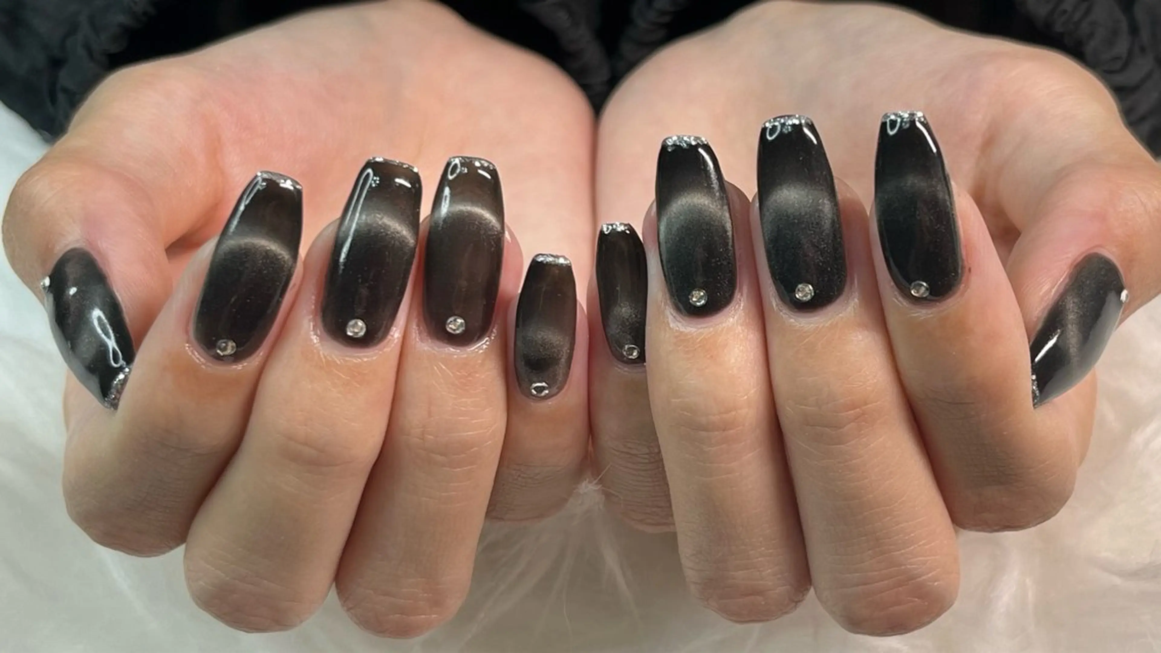 ネイル アートネイル マグネットネイル ニュアンスネイル ワンカラーネイル シンプルネイル ハンドネイル プライベートサロン N's Nailのネイルデザイン
