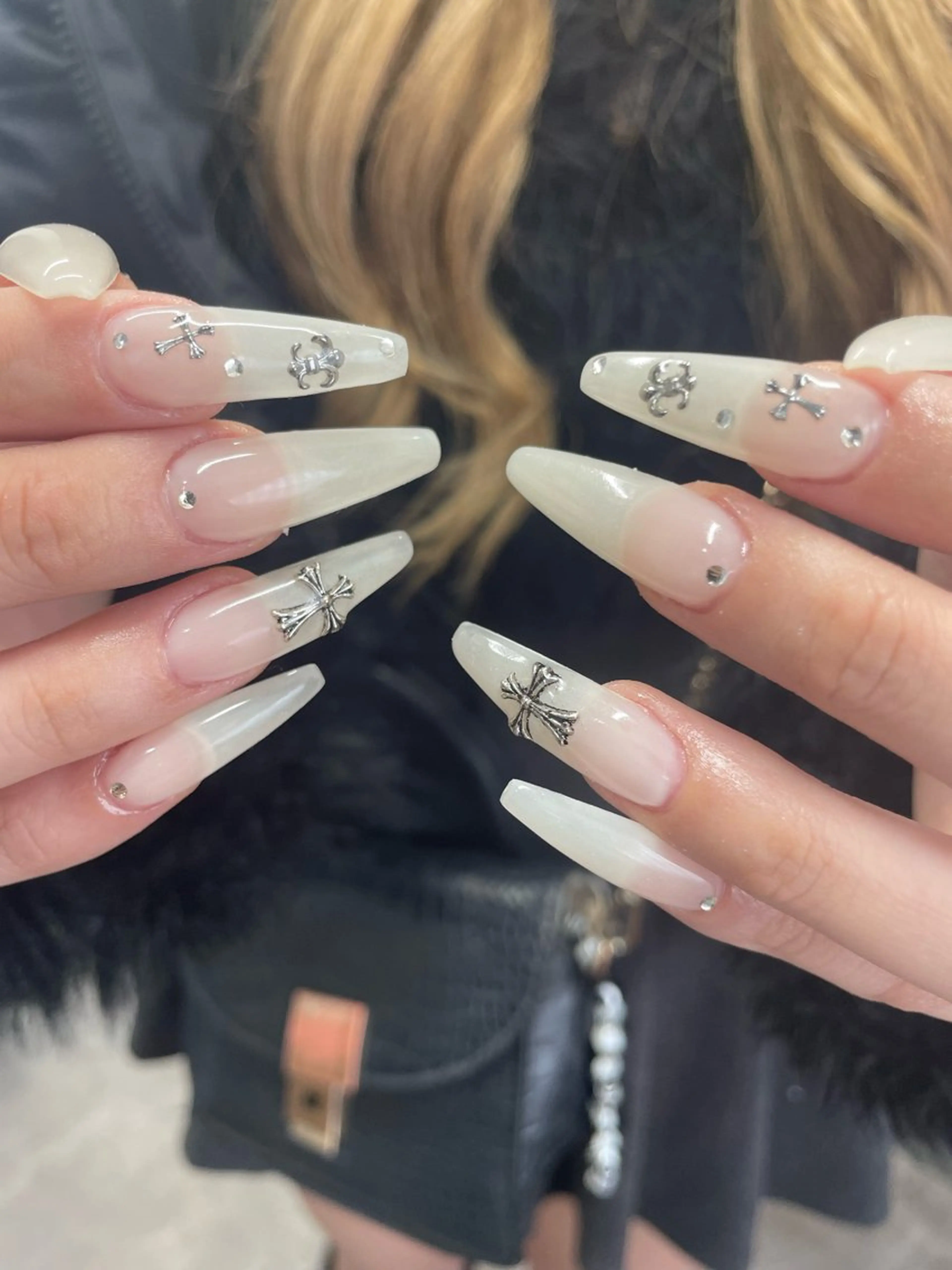 ネイル ハンドネイル SAKI momo京橋のネイルデザイン