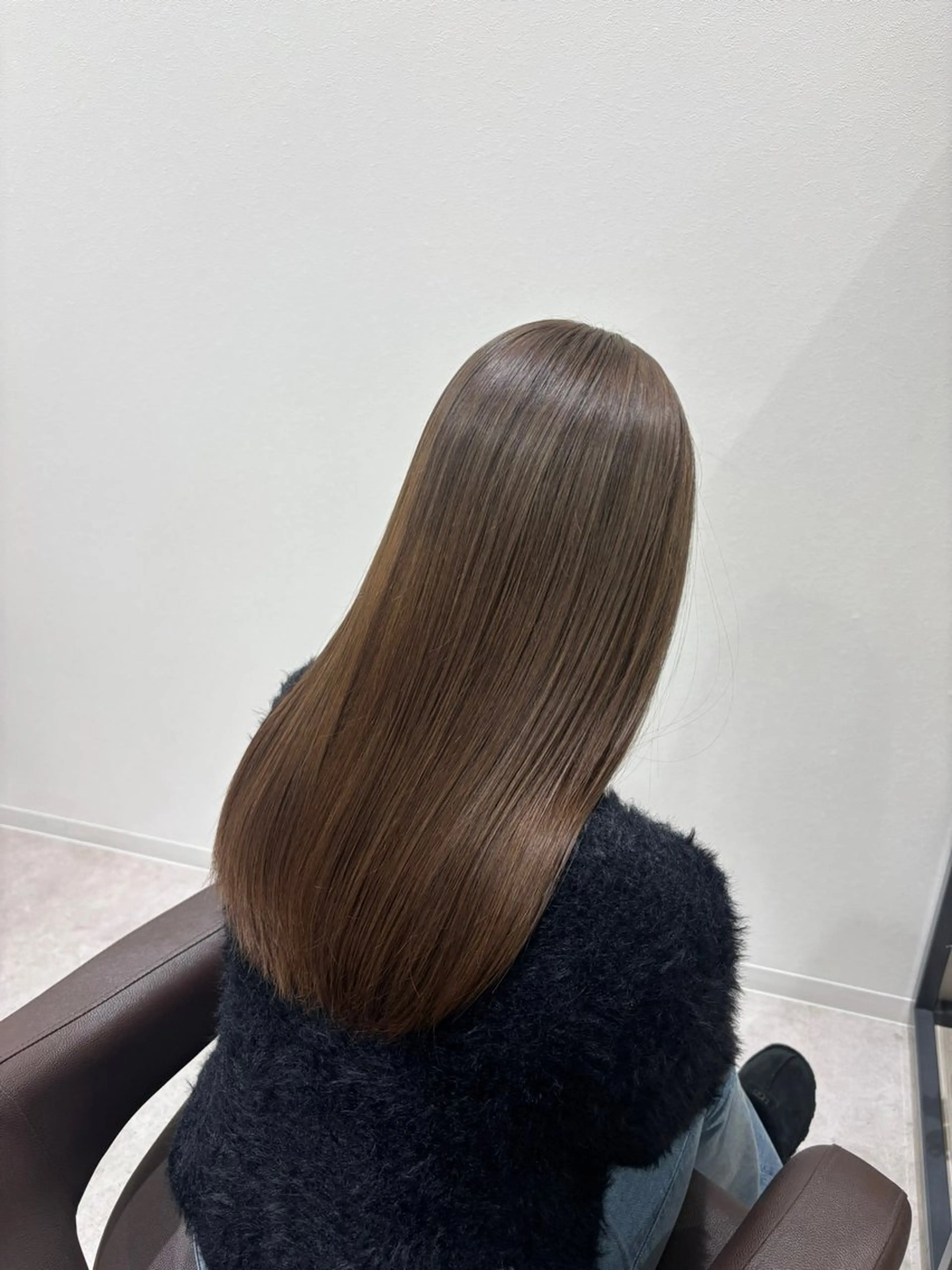 ロング カラー ヘアカラー トリートメント 大野 桃果のヘアスタイル