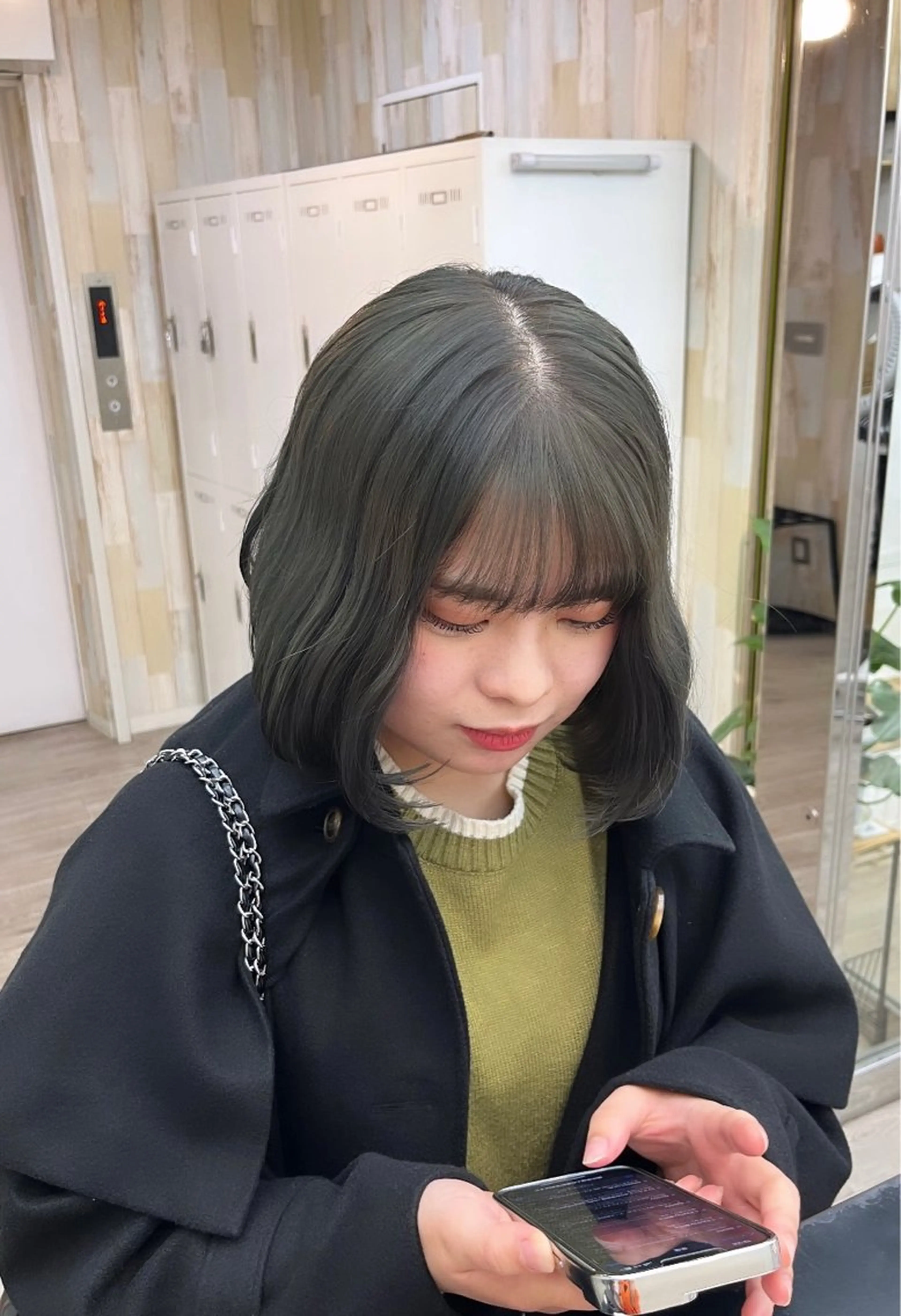 ショート カラー ヘアアレンジ ブリーチ 透明感カラー グレージュ オリーブグレージュ オリーブグレー 🦋レイヤー職人 猪瀬玲奈🦋のヘアスタイル